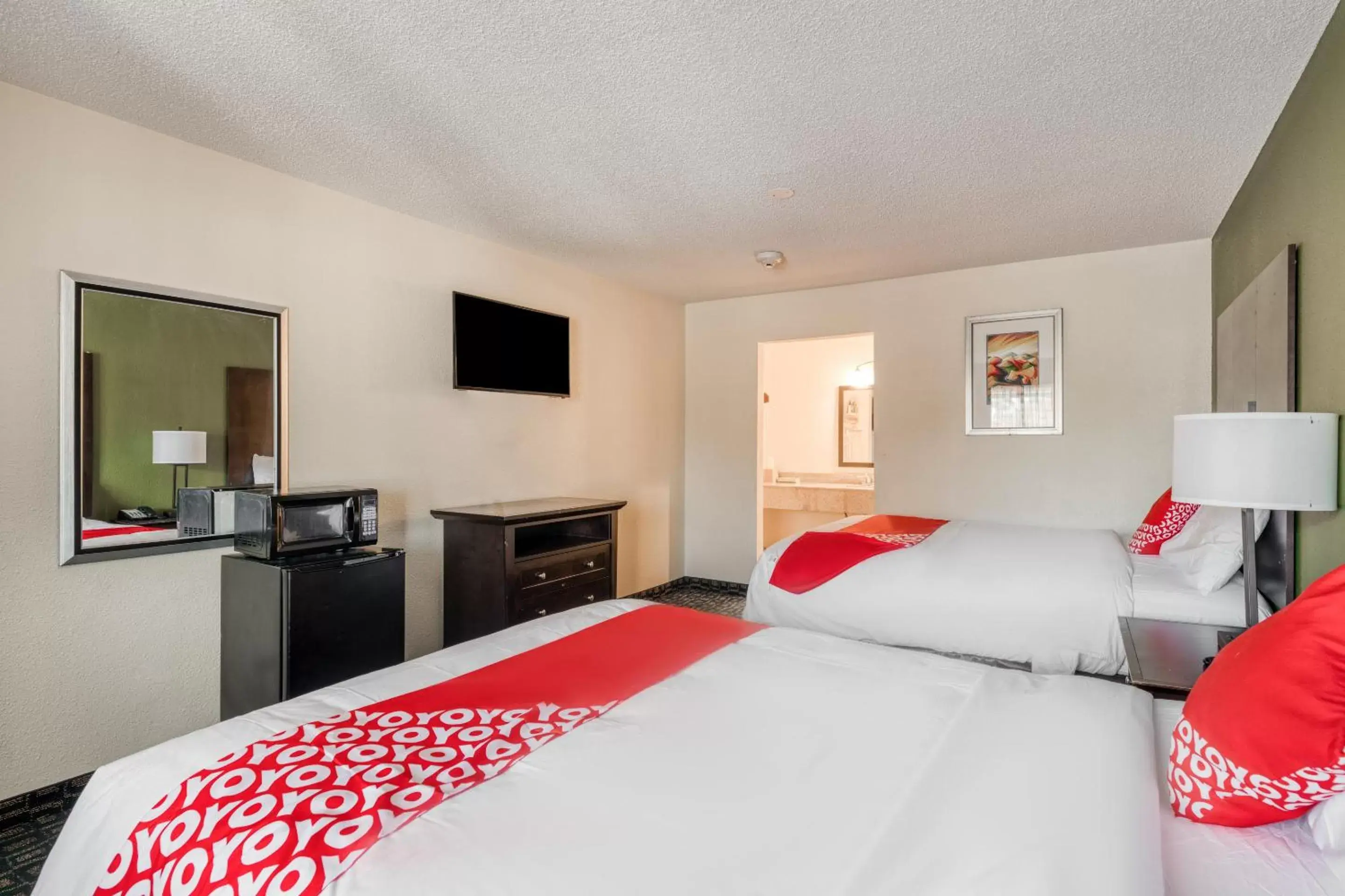 Bedroom, Bed in OYO Hotel Rosenberg TX I-69 Bedroom, Bed in OYO Hotel Rosenberg TX I-69