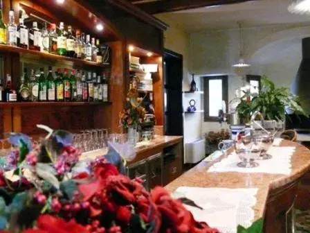 Lounge or bar, Restaurant/Places to Eat in Hotel La Loggia