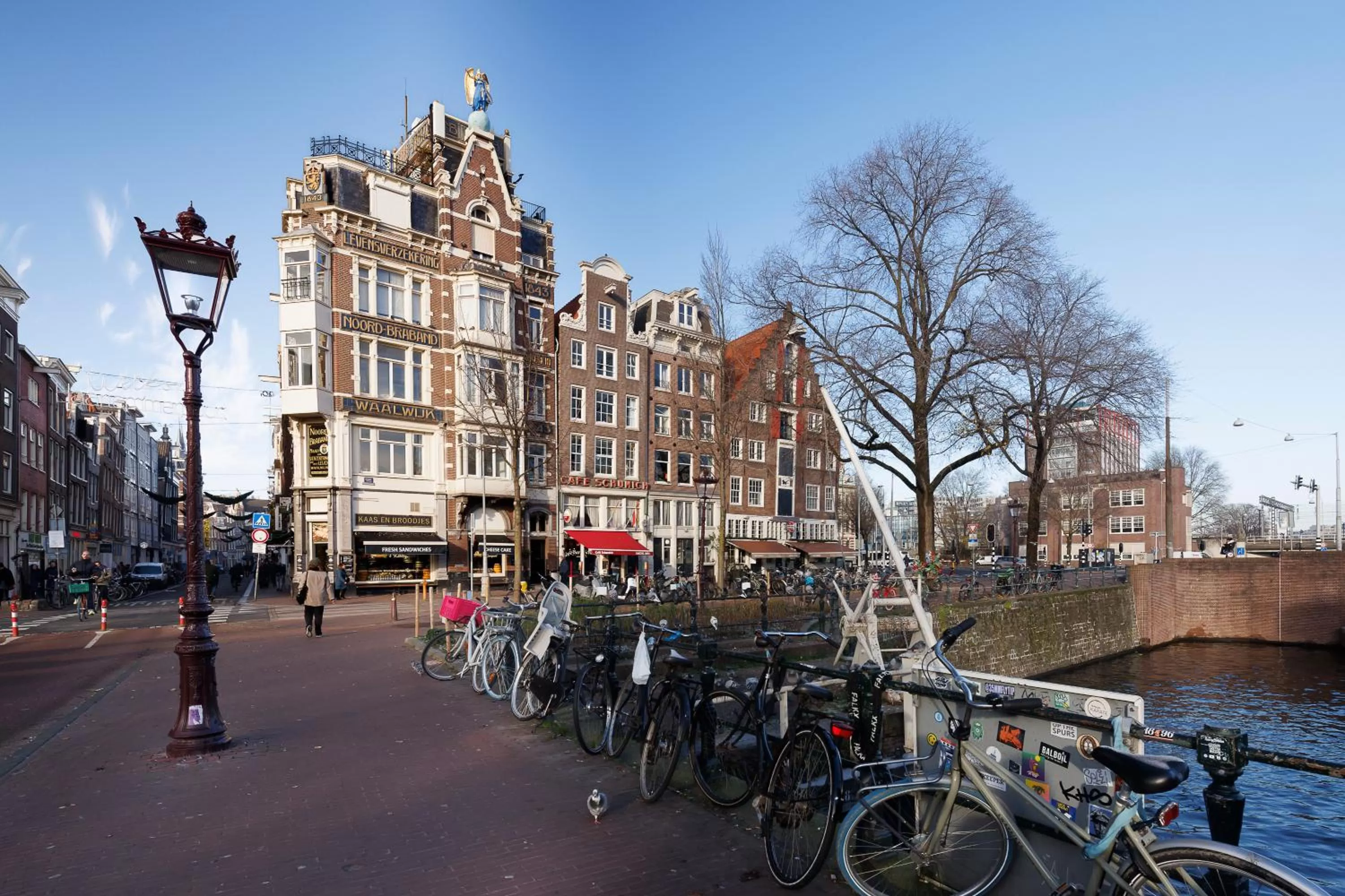 Neighbourhood in Ciao Papa Hotel Amsterdam Central Station