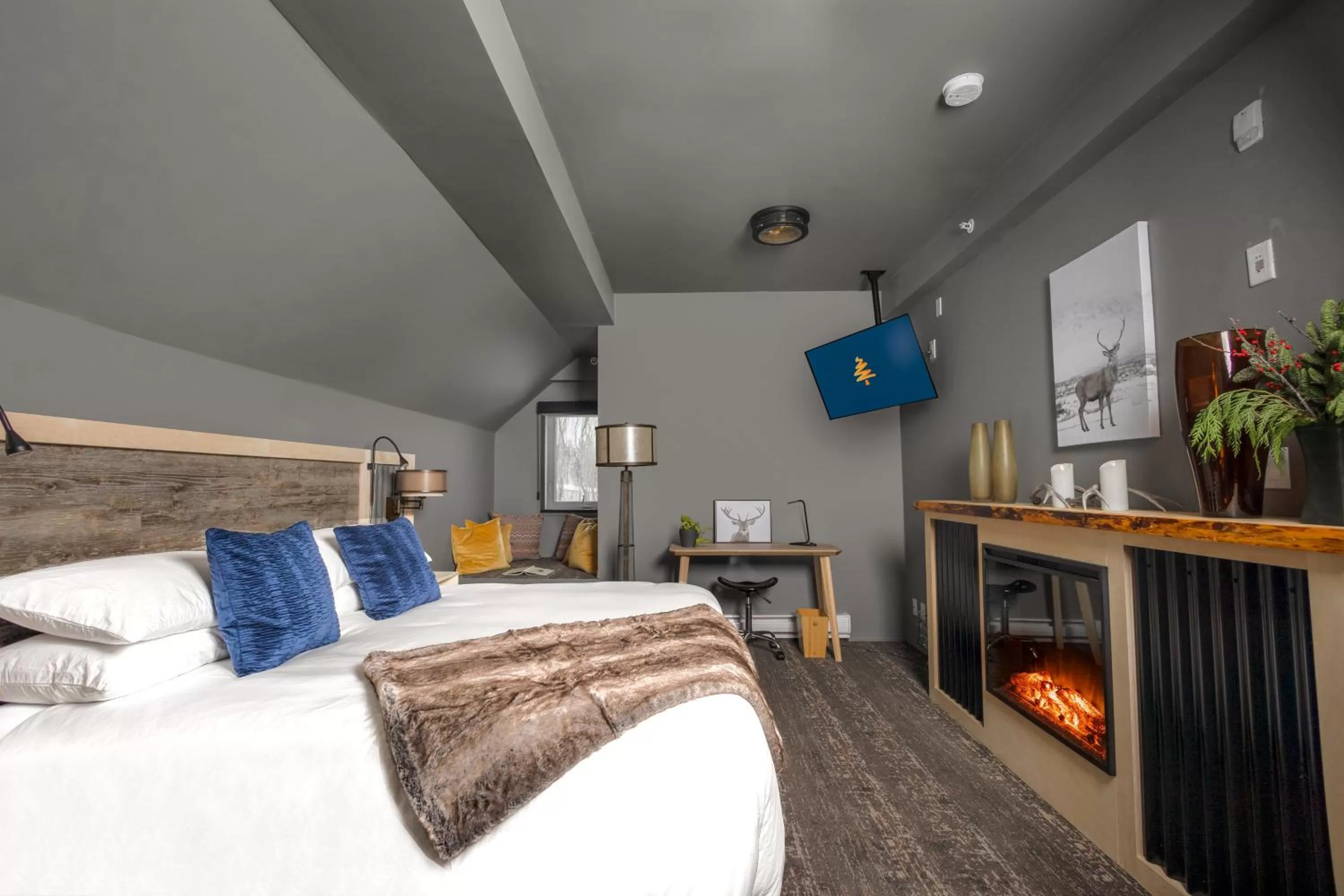 Bedroom, Bed in The Larix Hotel