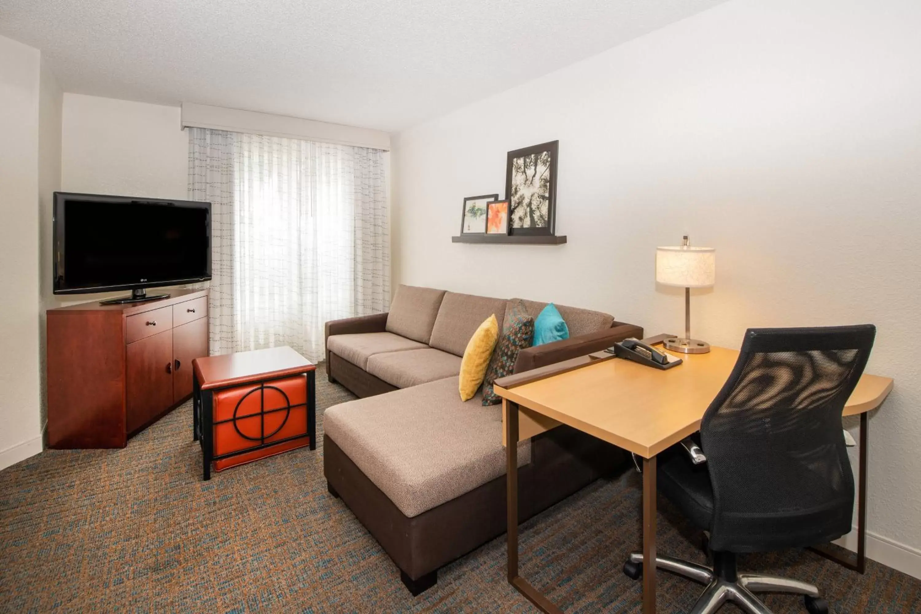Living room, Seating Area in Residence Inn by Marriott Newark Silicon Valley