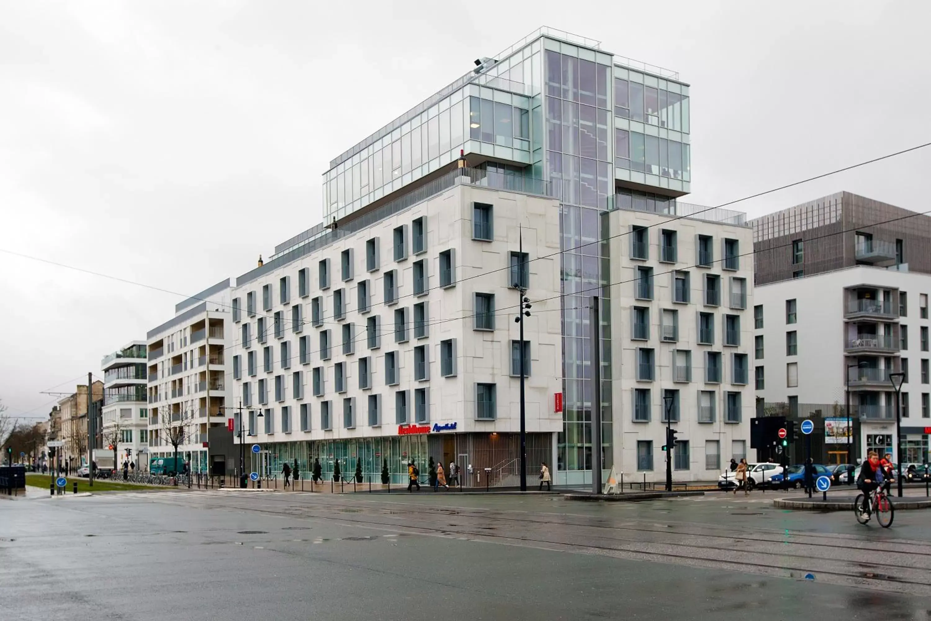 Facade/entrance, Property Building in Residhome Bordeaux