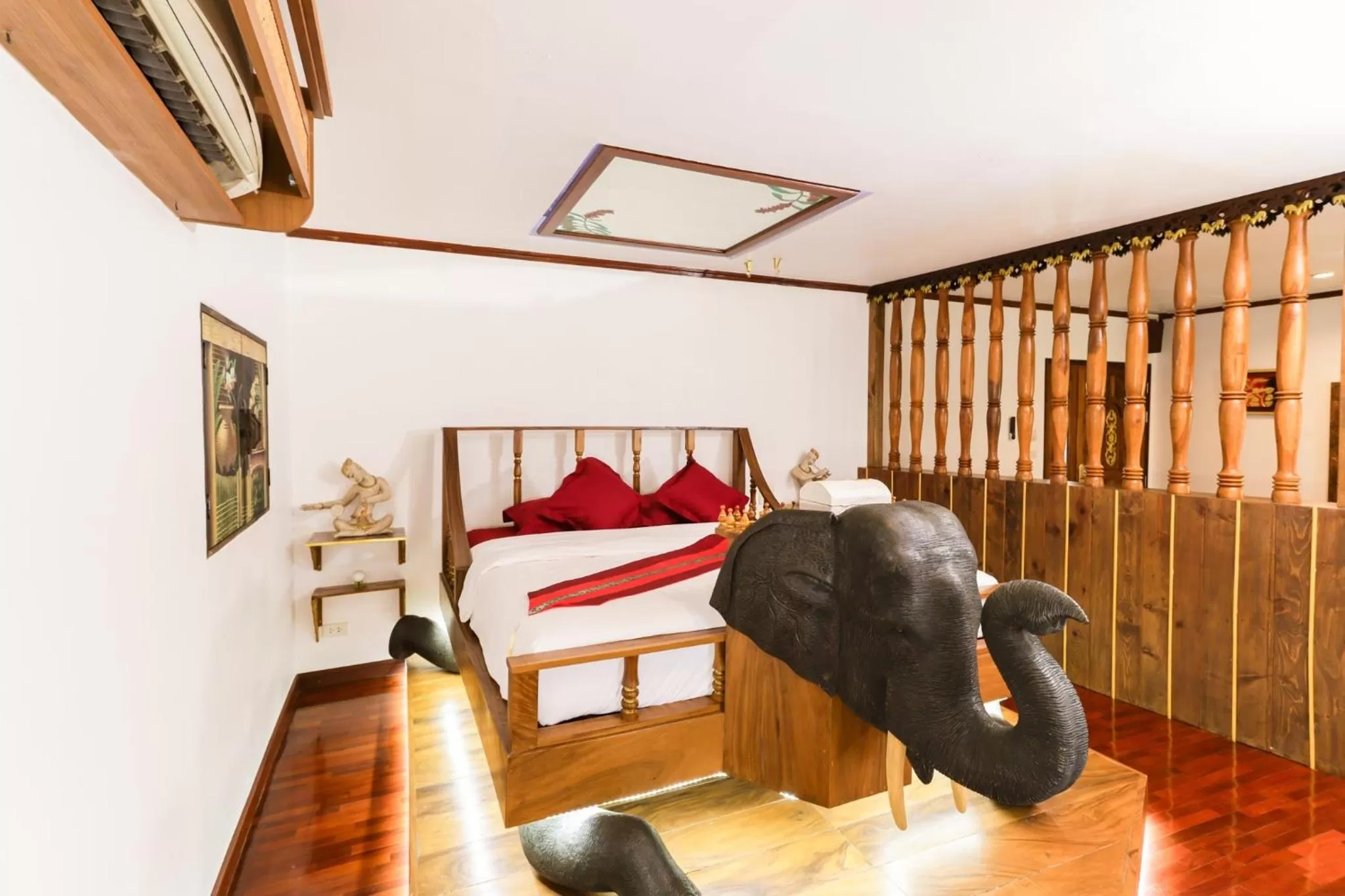 Bed in Olivier Boutique