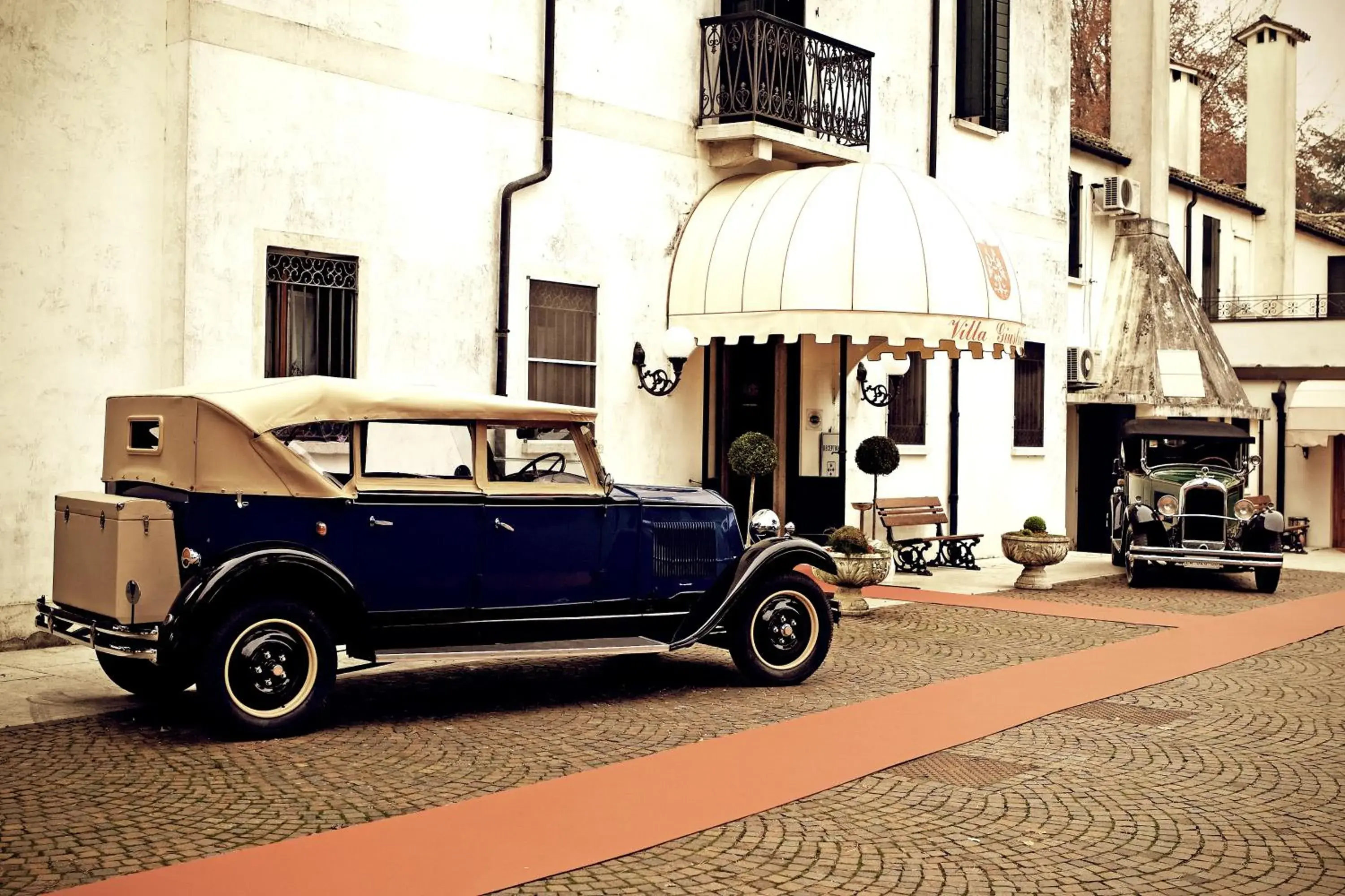 Facade/entrance in Park Hotel Villa Giustinian