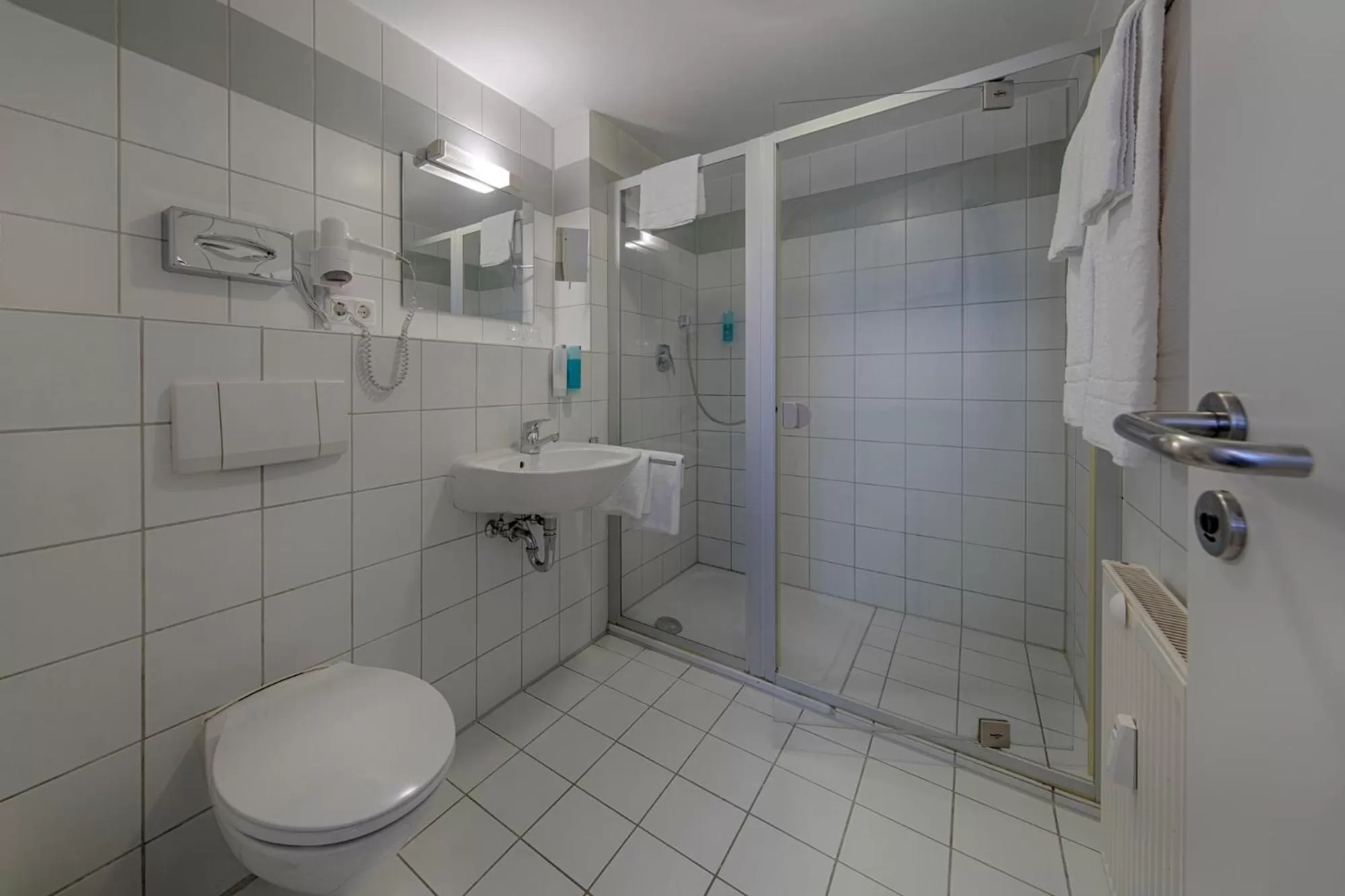 Shower in Best Western Hotel Wetzlar