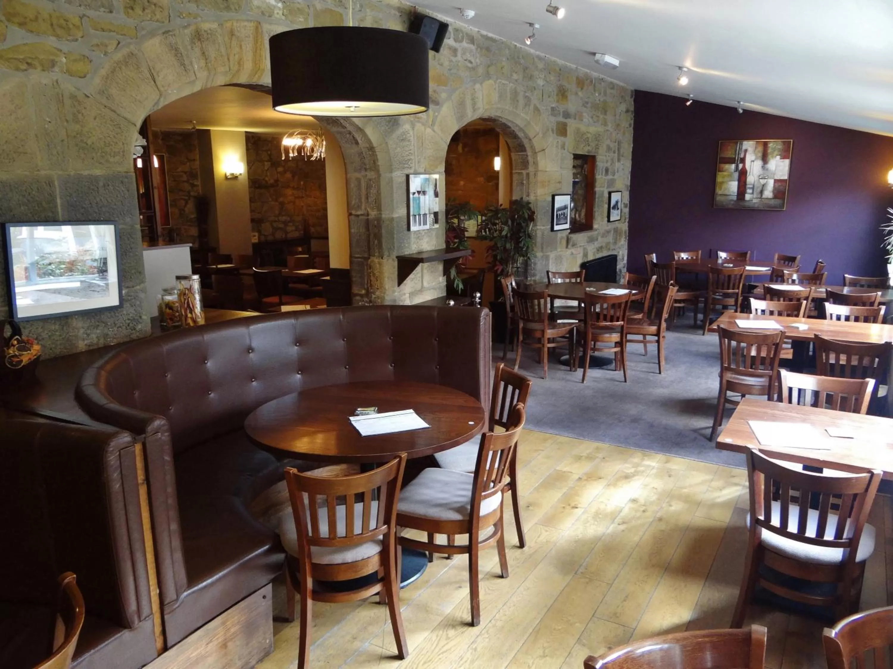 Restaurant/places to eat in The Angel View Hotel