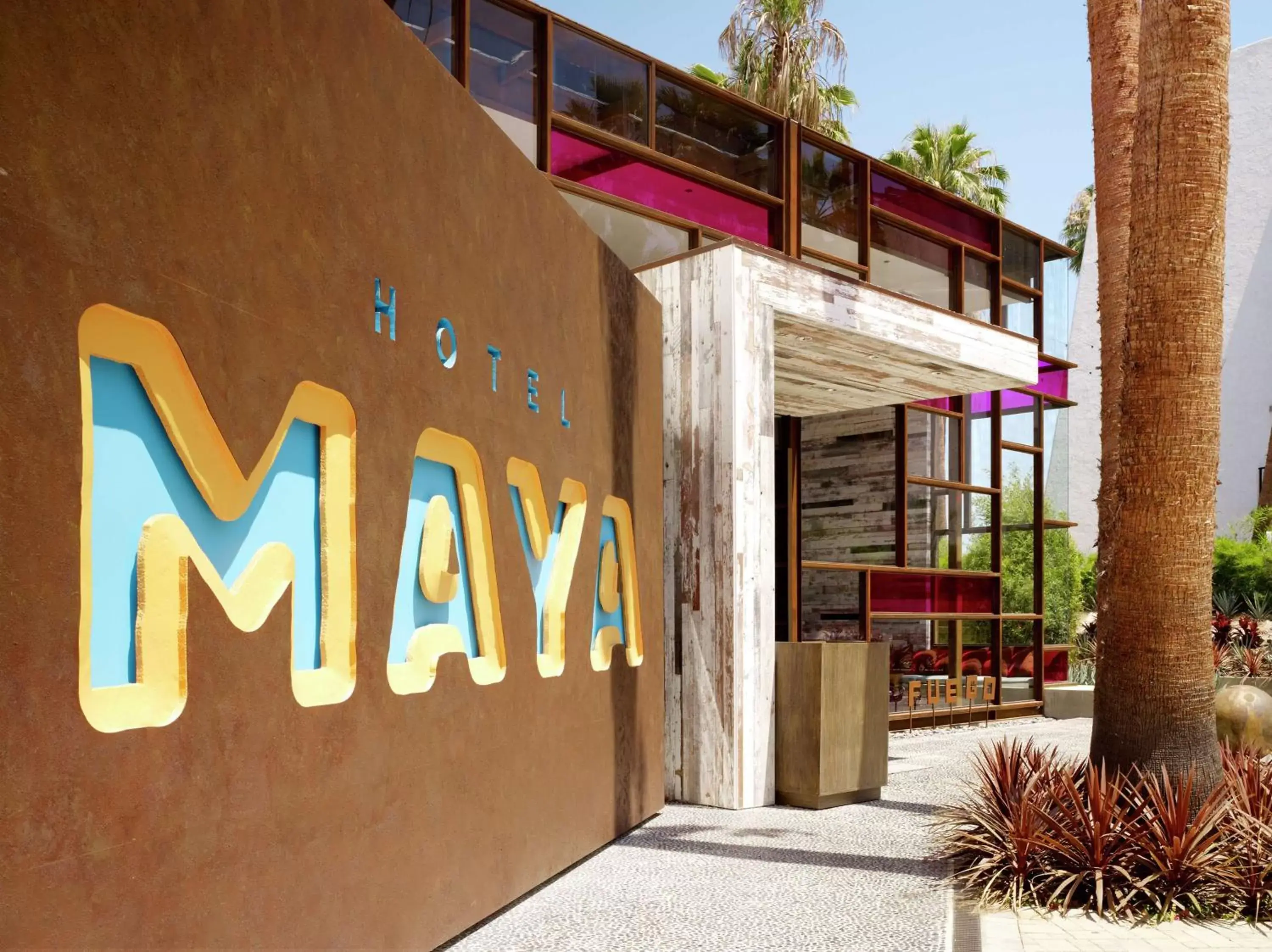 Property building in Hotel Maya - a DoubleTree by Hilton Hotel