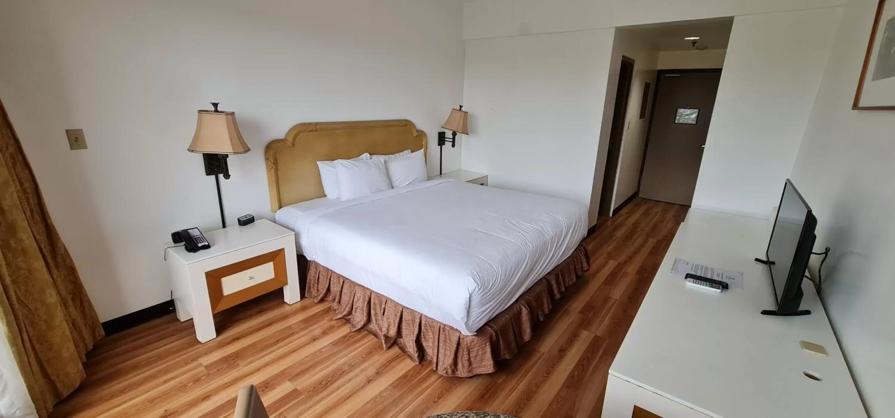 Bed in SureStay Hotel by Best Western Guam Palmridge