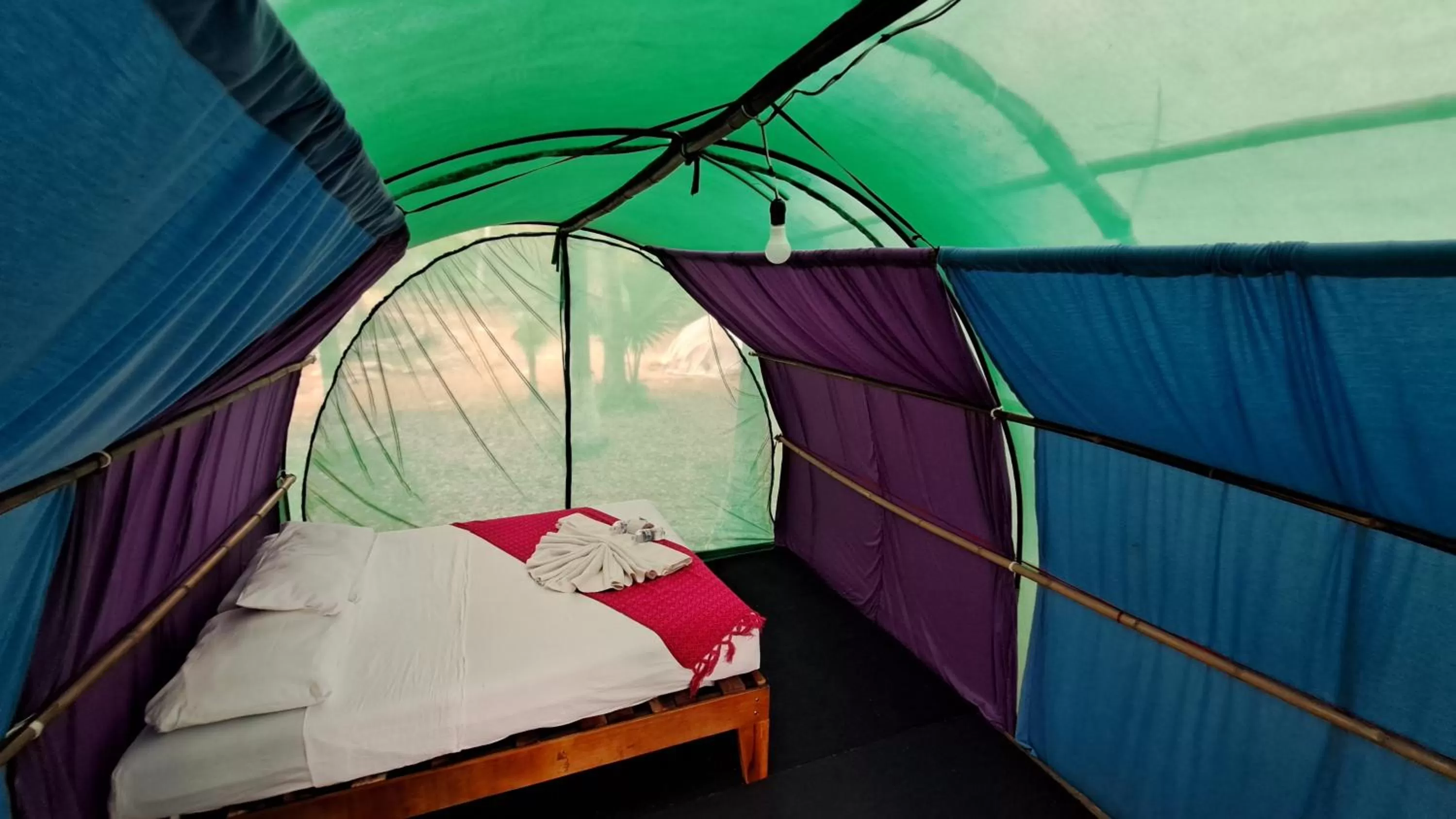 People, Bed in Cayuco Maya