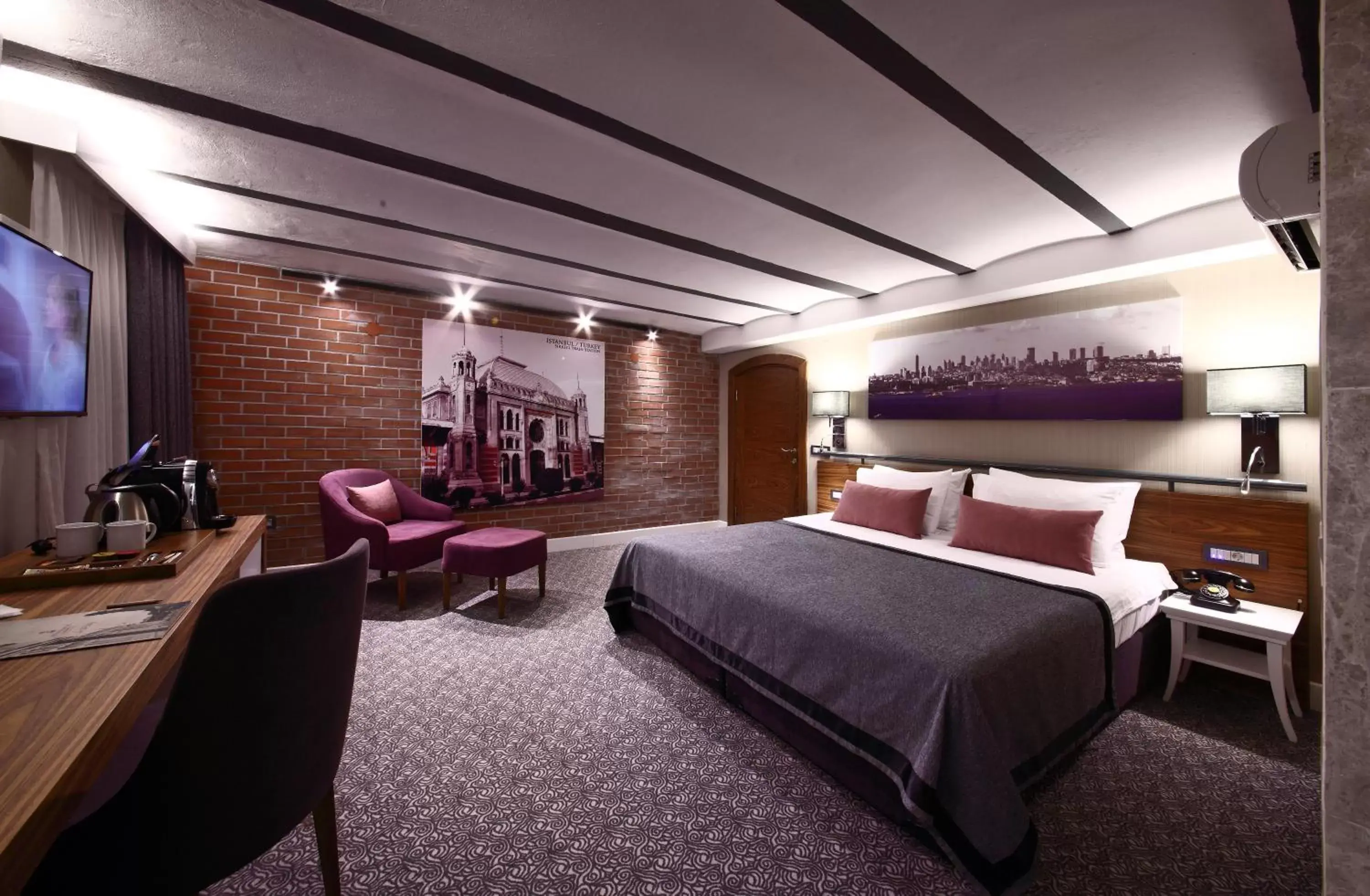 Executive Suite in Montania Special Class Hotel Executive Suite in Montania Special Class Hotel