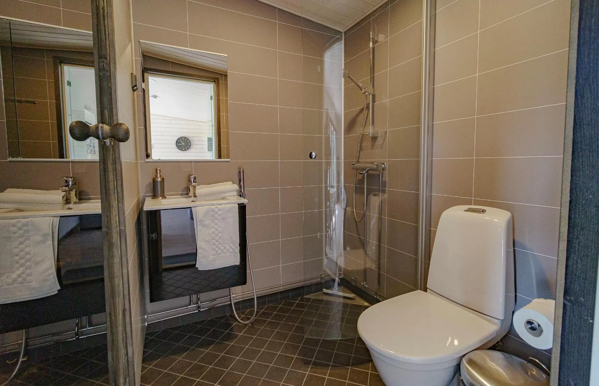 Shower in Rauhalahti Holiday Homes