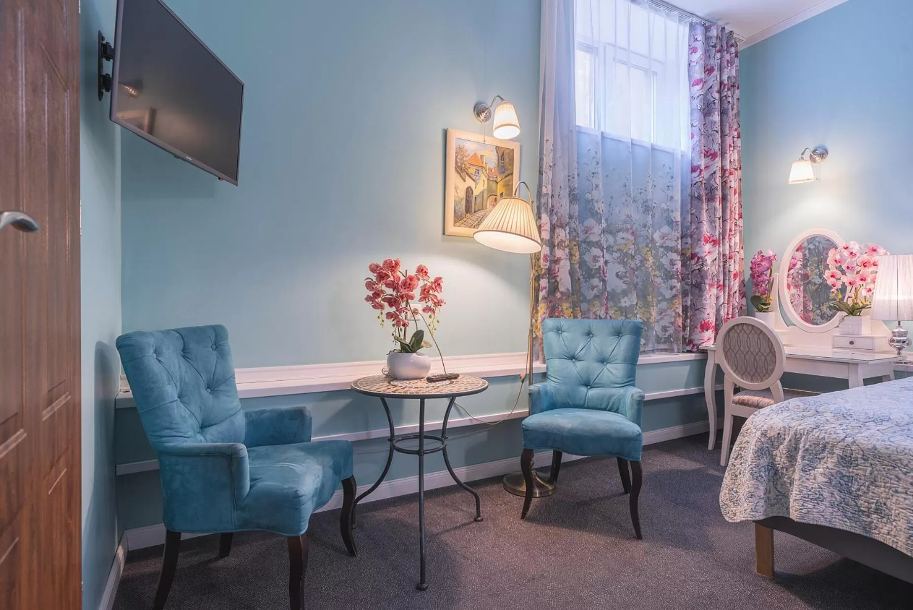 Photo of the whole room, Bed in Station Self Check-in Apartments - Lollo Stay