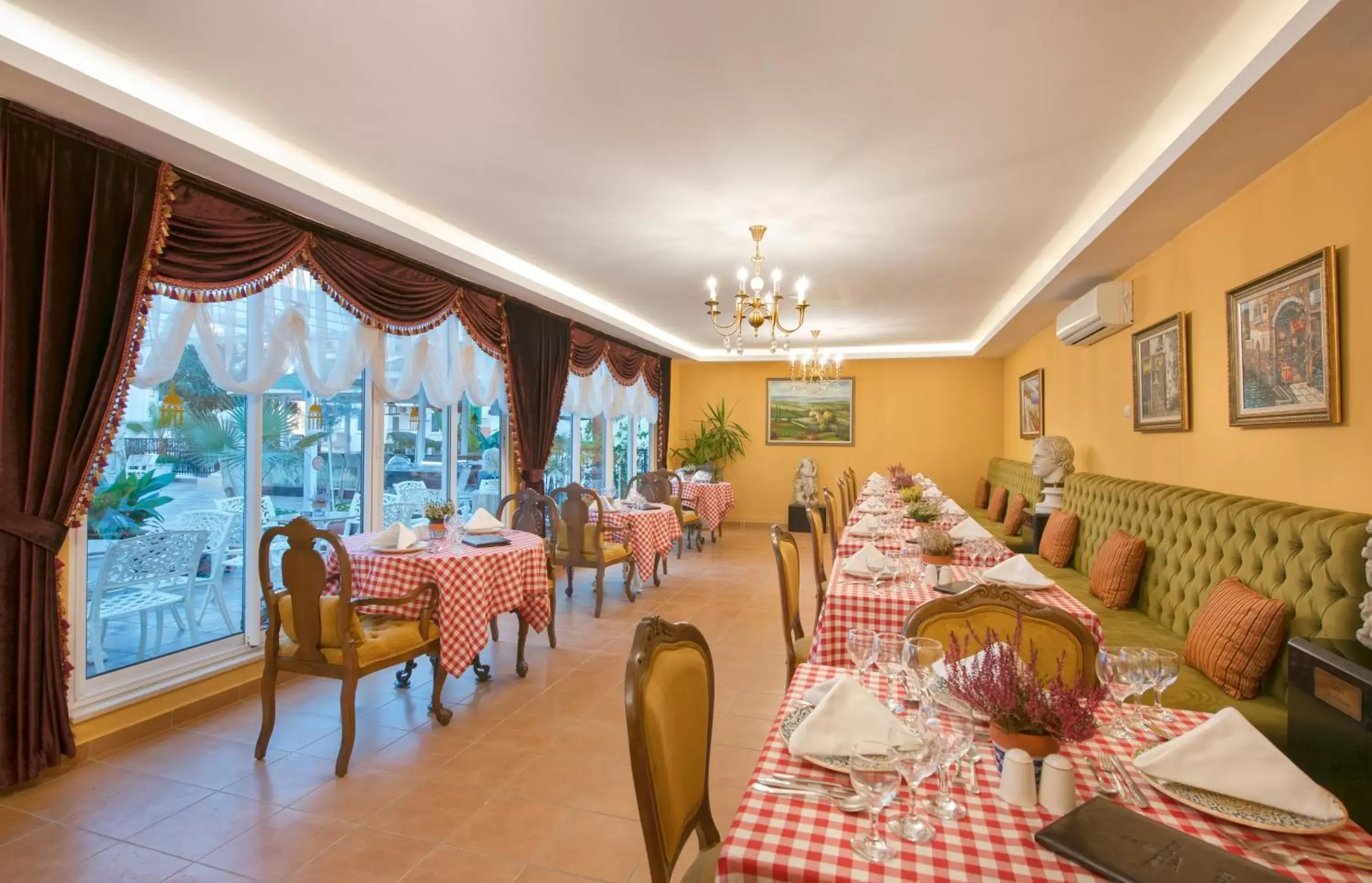 Restaurant/Places to Eat in Museum Hotel Antique Roman Palace - Adults Only Ultra All Inclusive