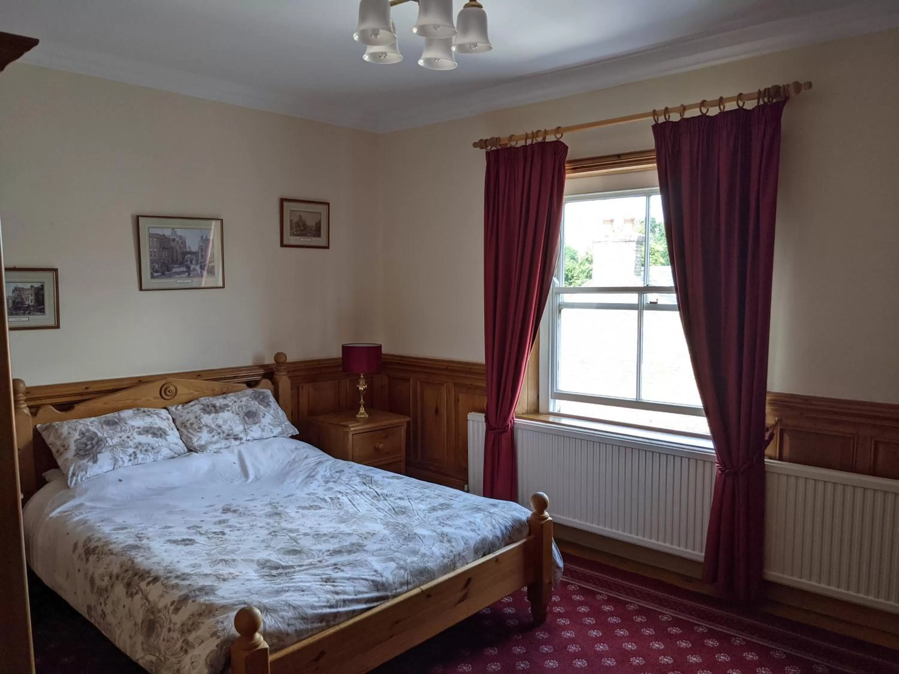 Bed in The Londesborough Arms bar with en-suite rooms