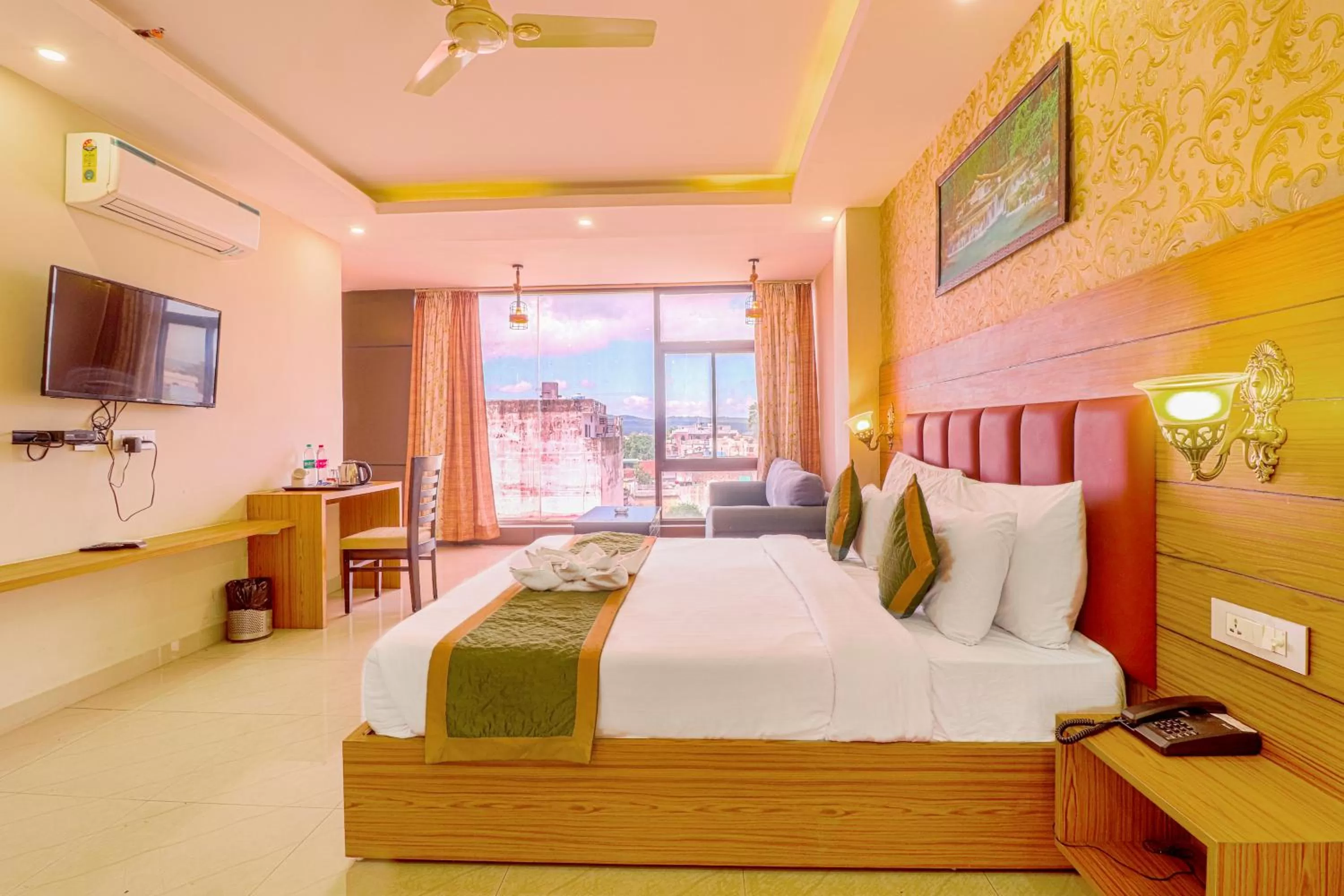 Bed in The Glory Hotel