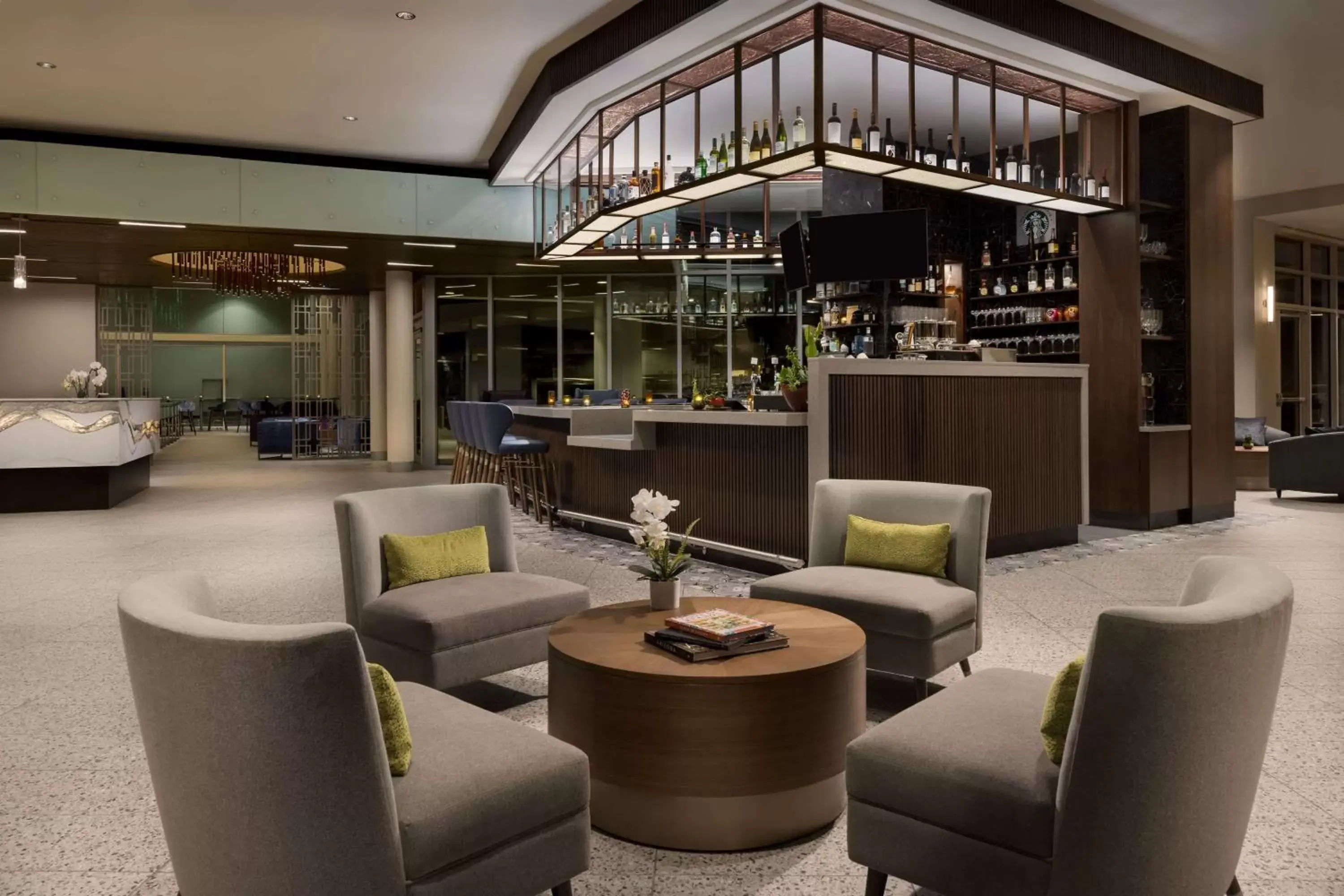 Lobby or reception, Lounge/Bar in Doubletree By Hilton Tucson Downtown Convention Center