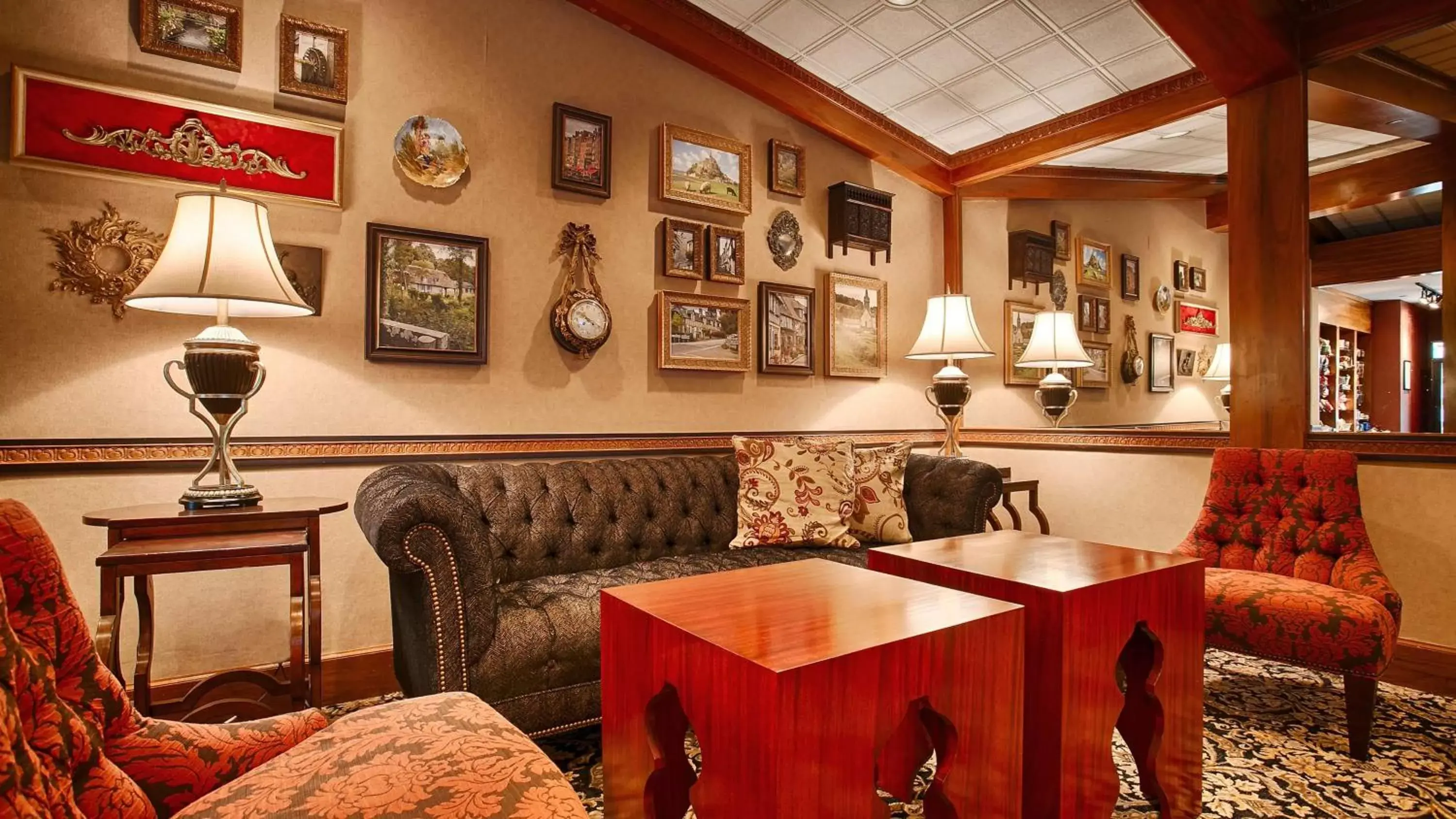 Lobby or reception in Best Western Plus The Normandy Inn & Suites
