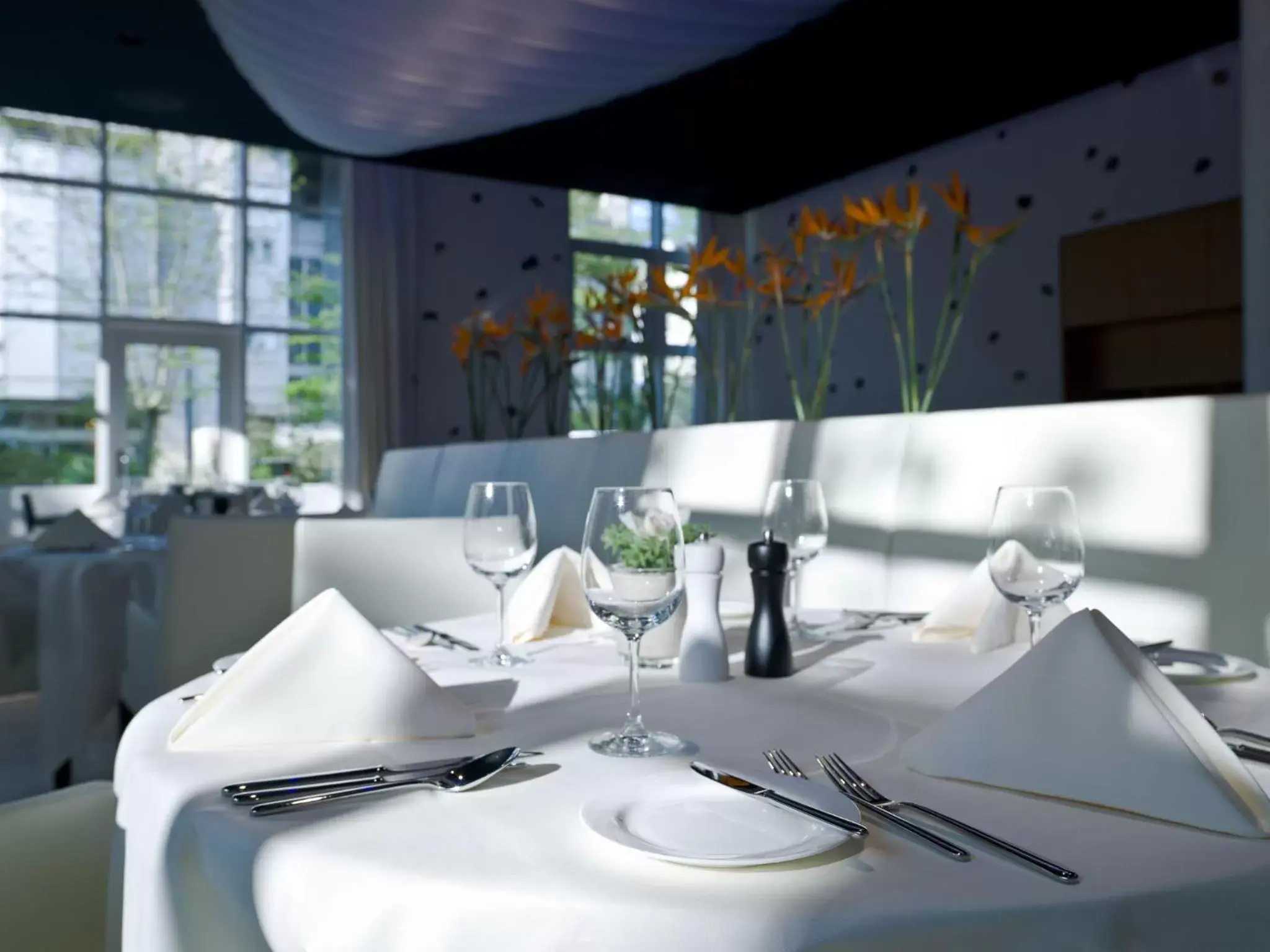 Restaurant/Places to Eat in Parkhotel Zug