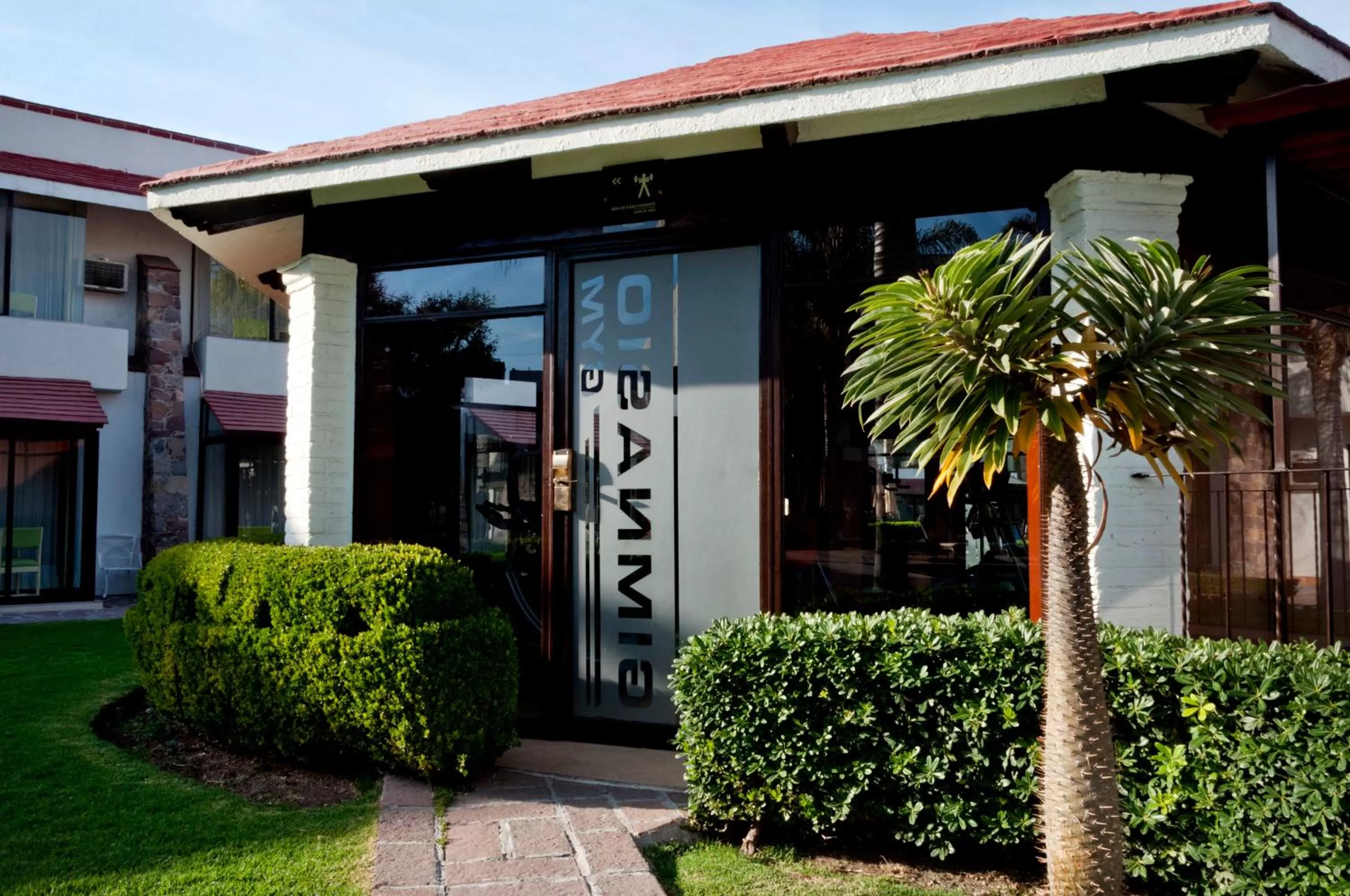 Facade/entrance in Real de Minas Poliforum