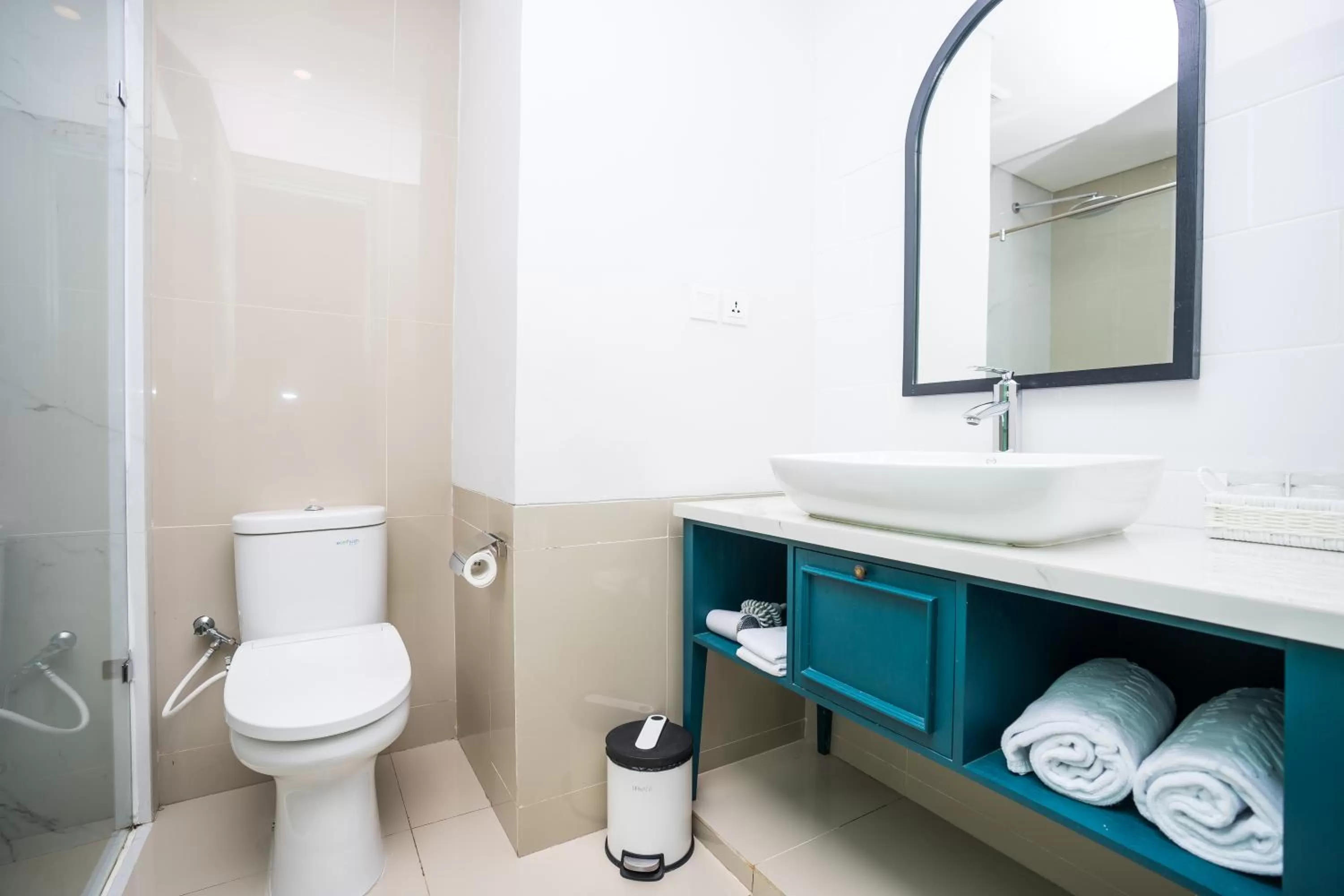 Bathroom in Jambuluwuk Thamrin Hotel