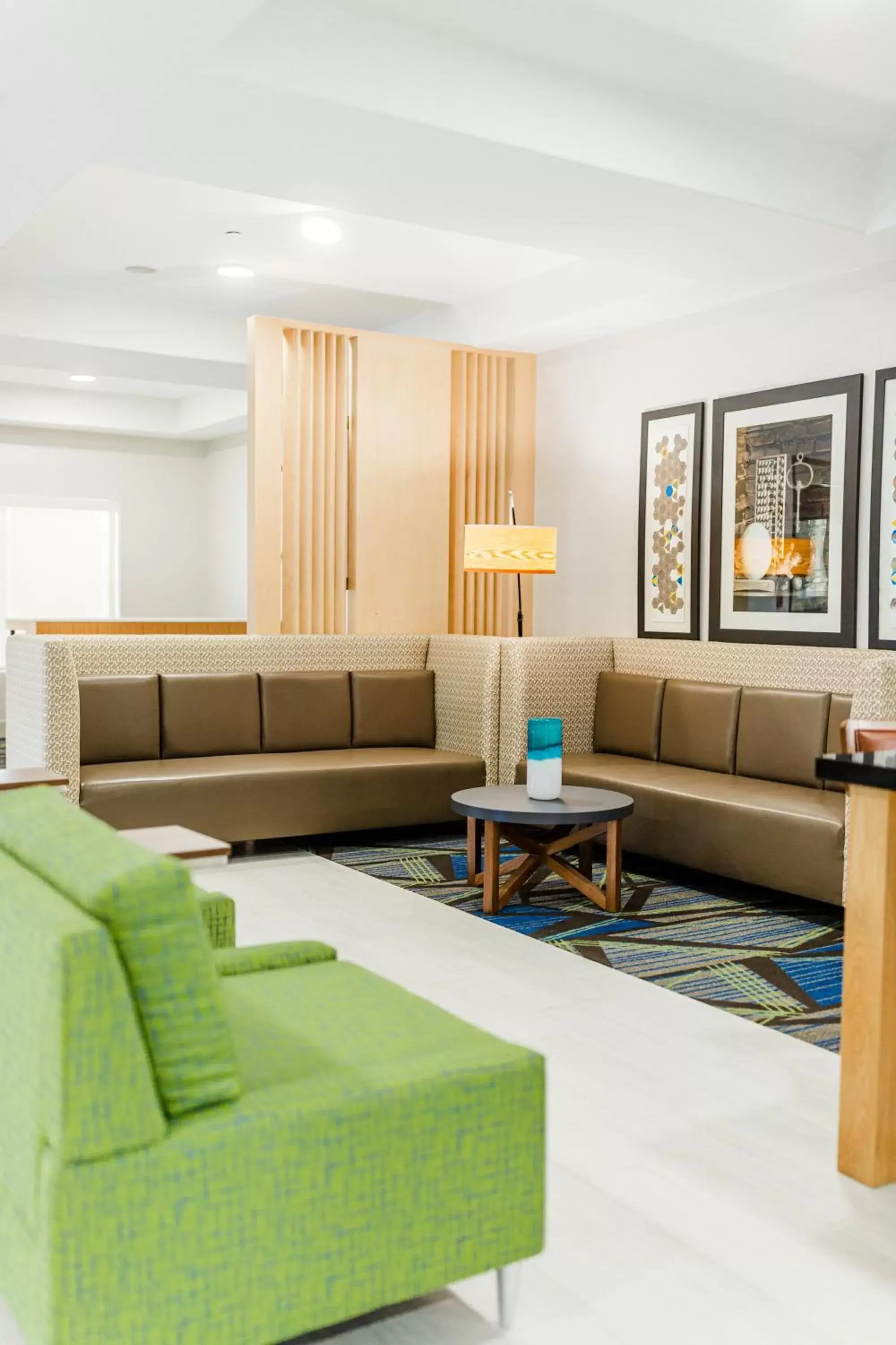 Lobby or reception, Seating Area in Holiday Inn Express Hotel & Suites Greenville, an IHG Hotel