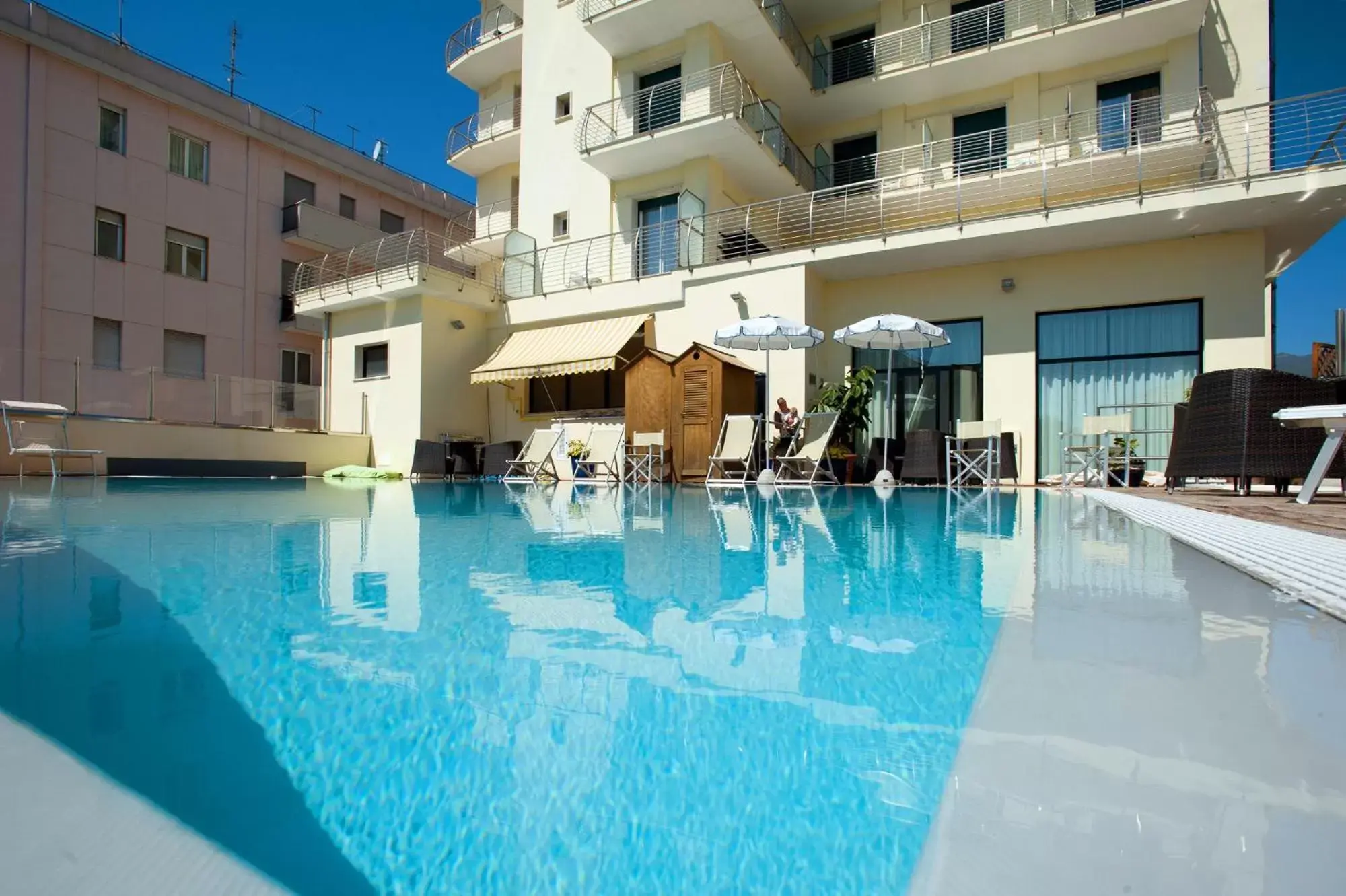 Swimming Pool in Excelsior Hotel E Appartamenti