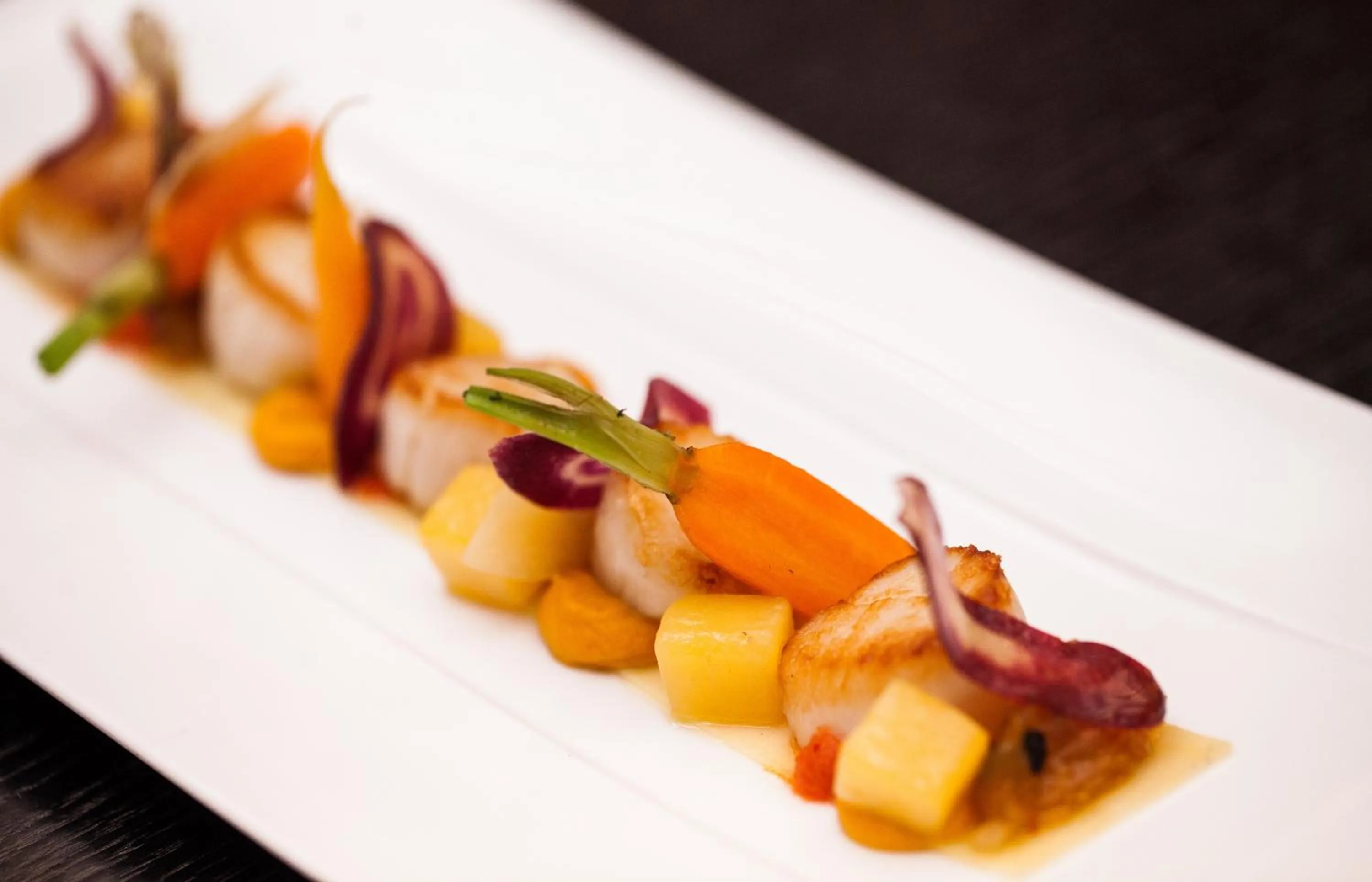 Restaurant/places to eat in Hôtel Vernet Champs Elysées Paris