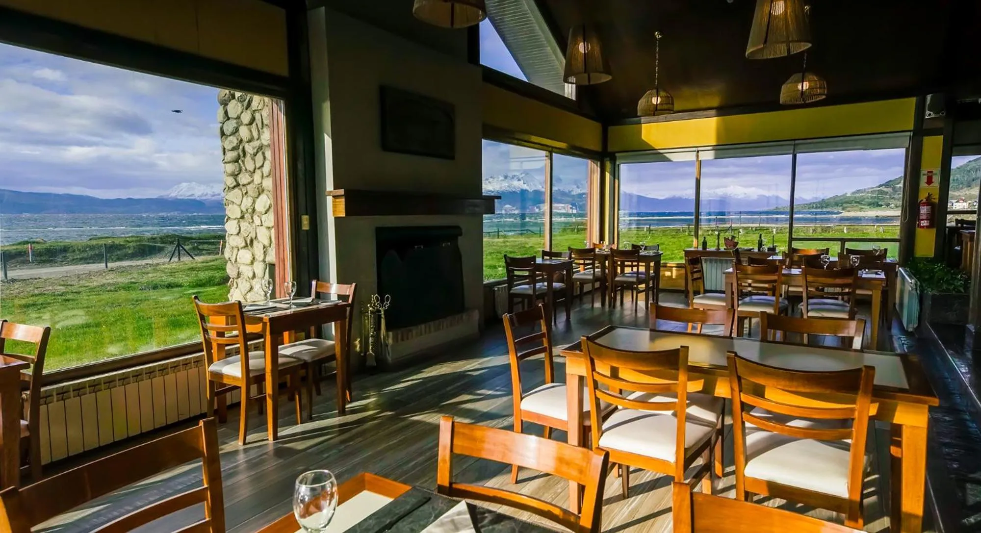 Restaurant/places to eat in Tolkeyen Ushuaia Hotel