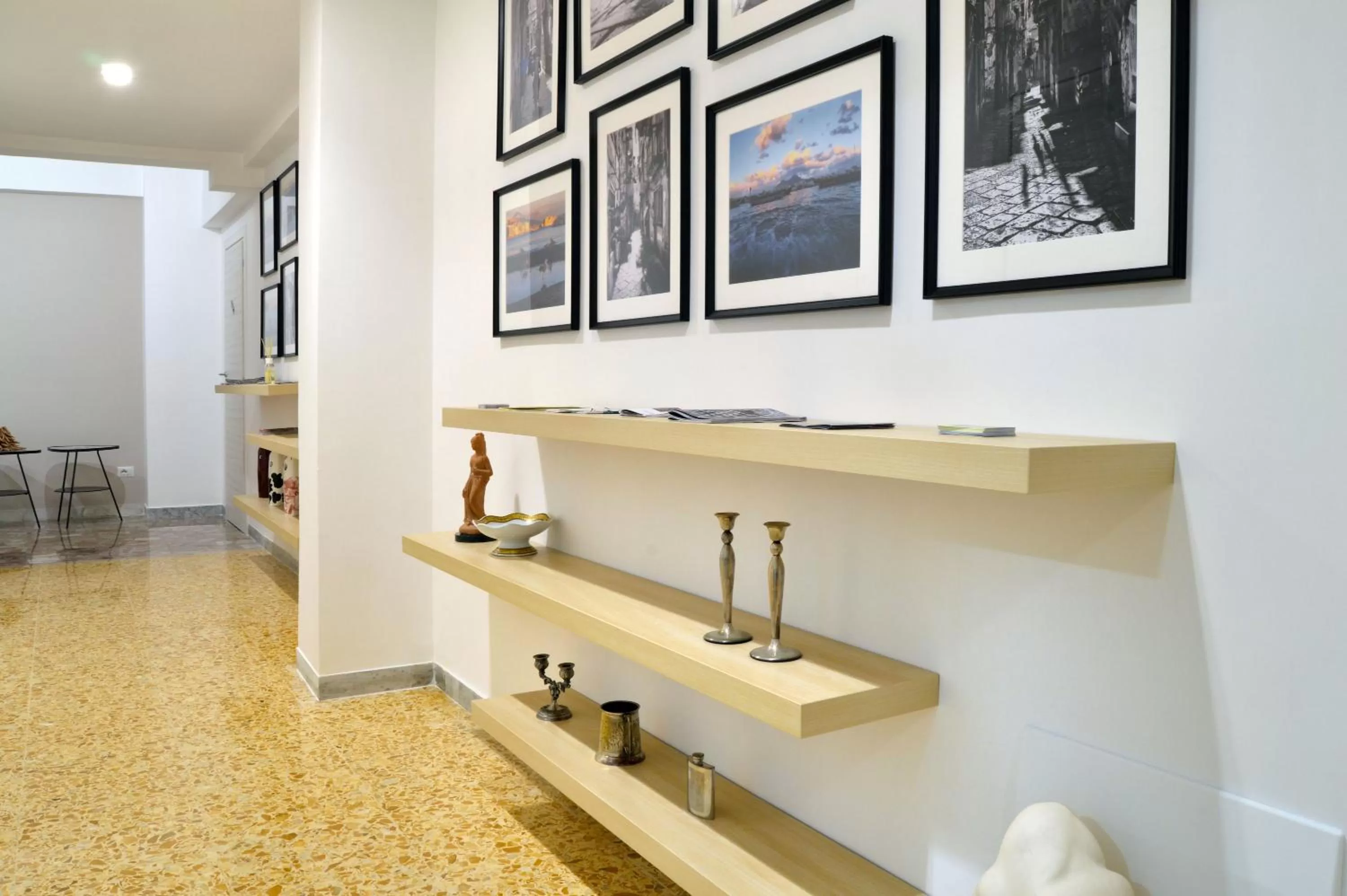 Decorative detail, Bathroom in La Locanda Dell'Arte-Museo