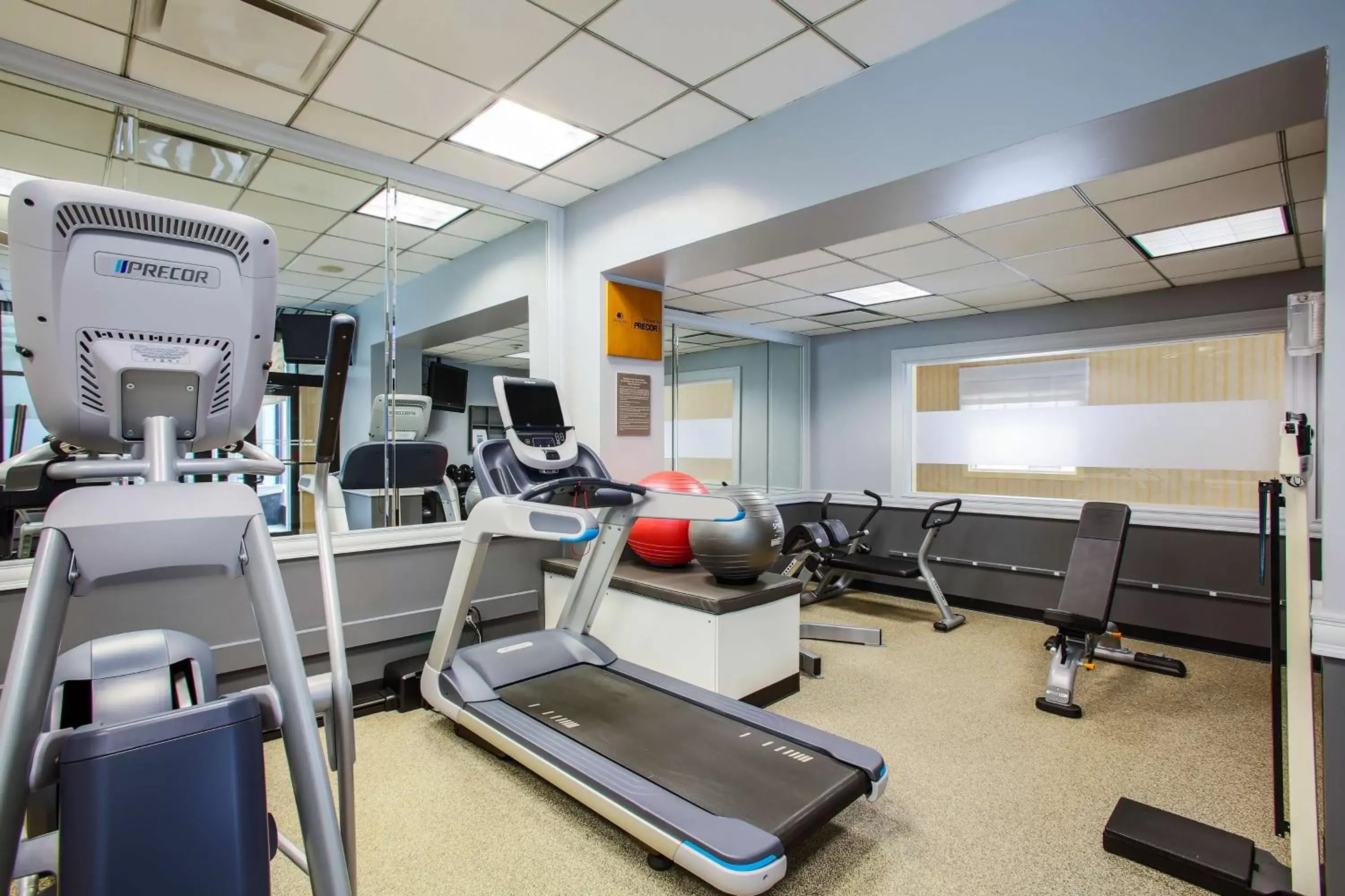 Fitness centre/facilities, Fitness Center/Facilities in DoubleTree by Hilton Chicago/Alsip