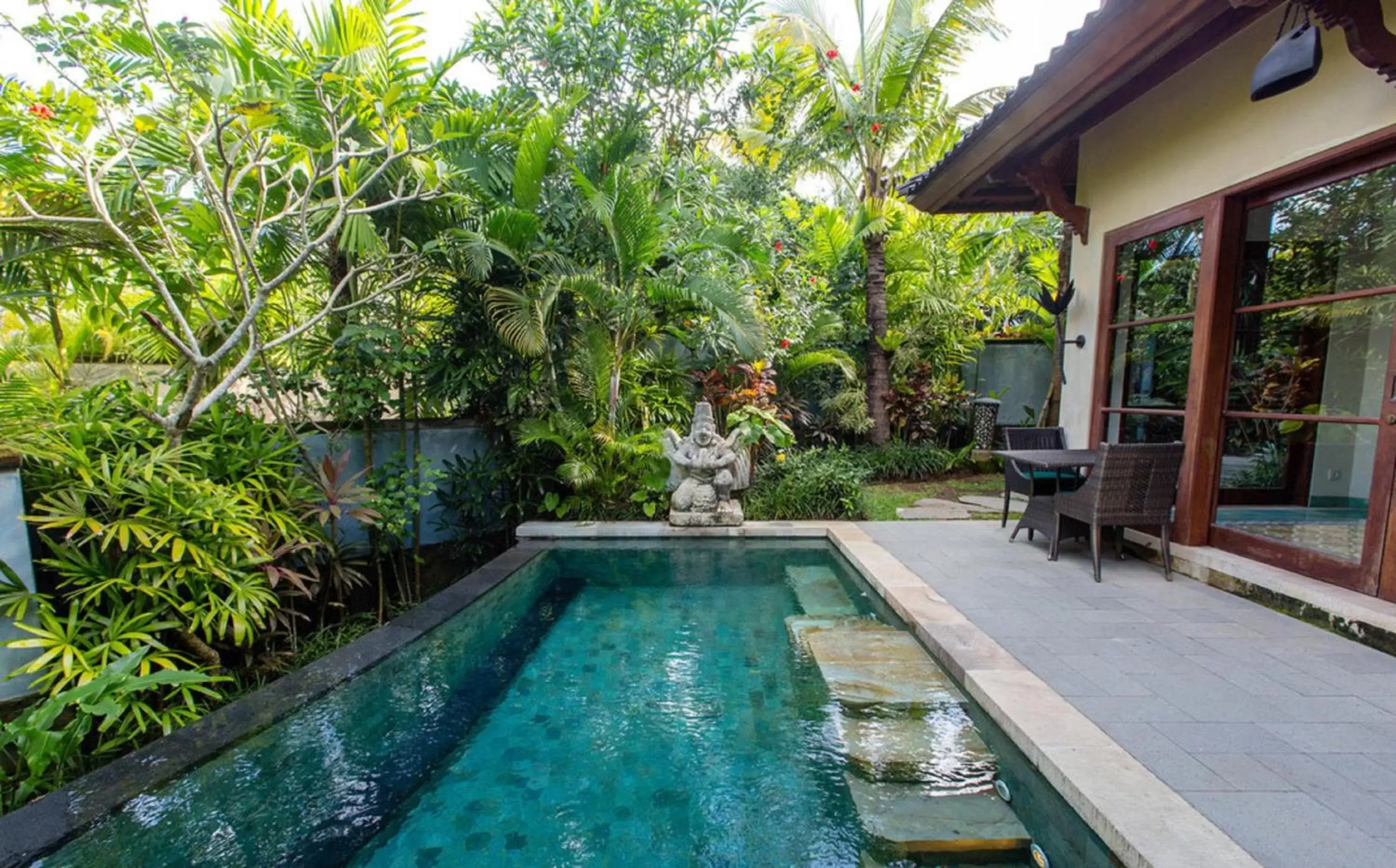 Swimming pool in Dwaraka The Royal Villas Swimming pool in Dwaraka The Royal Villas