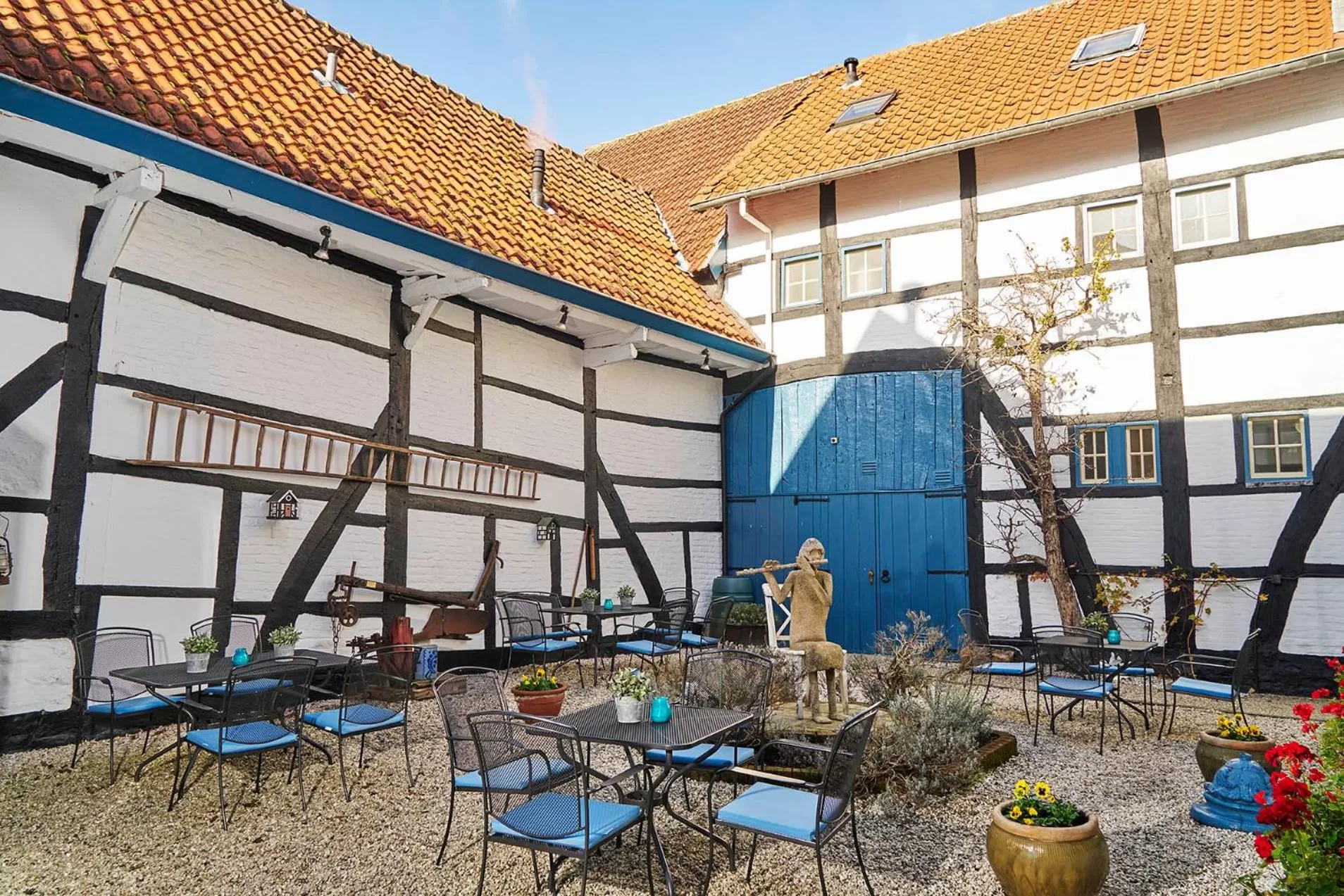 Patio in Hotel Brull