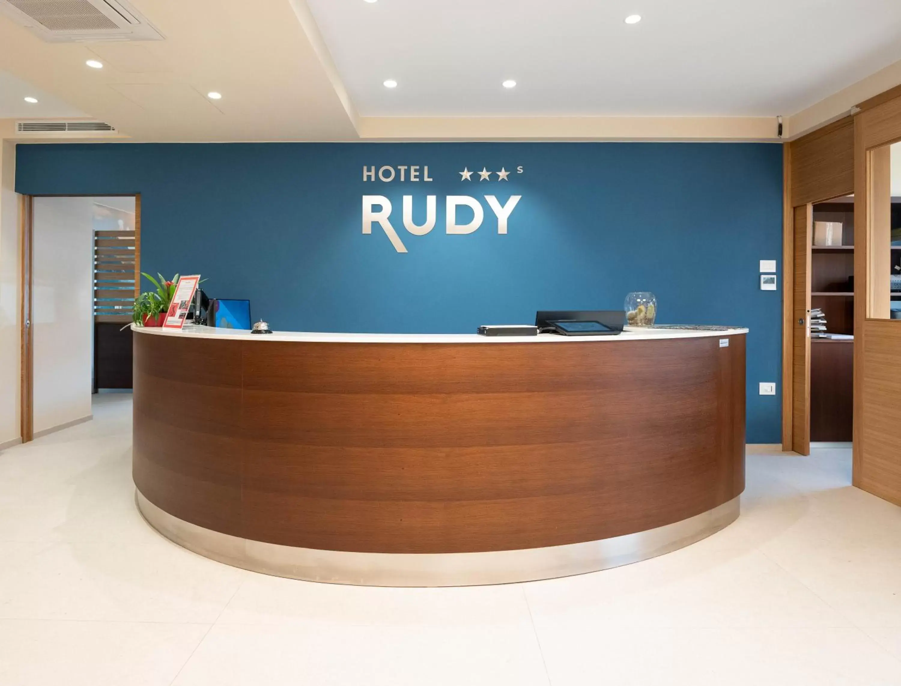 Lobby or reception in Hotel Rudy Lobby or reception in Hotel Rudy
