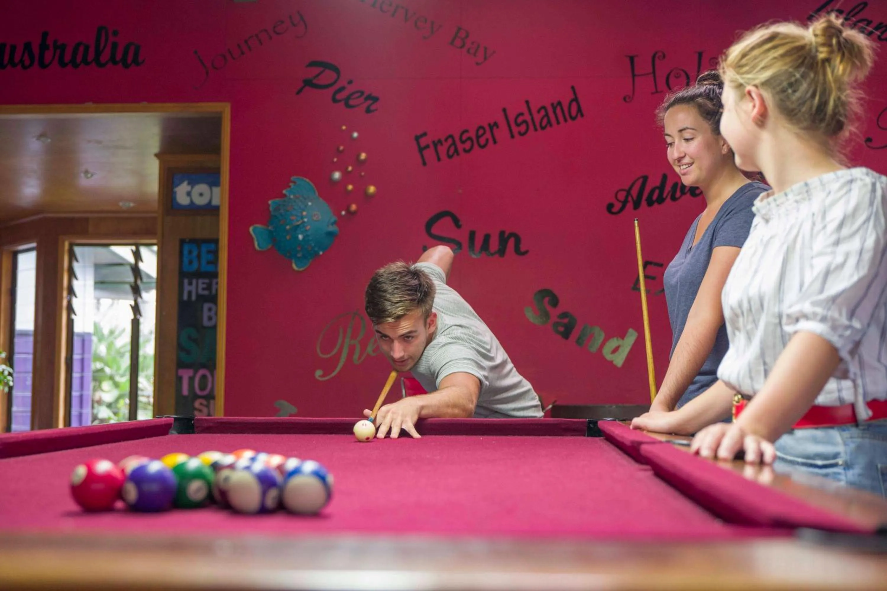 Communal lounge/ TV room in Colonial Village Resort