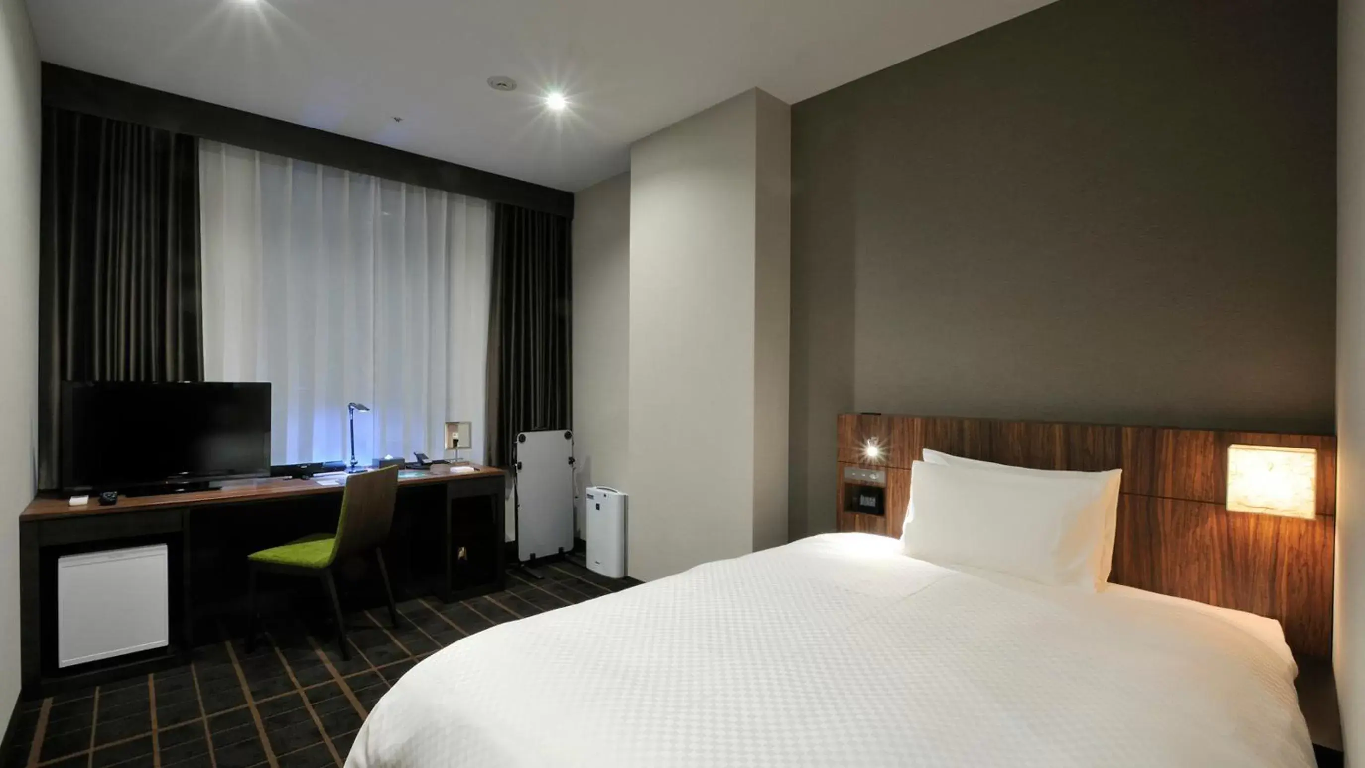 Bed in JR-East Hotel Mets Utsunomiya Bed in JR-East Hotel Mets Utsunomiya