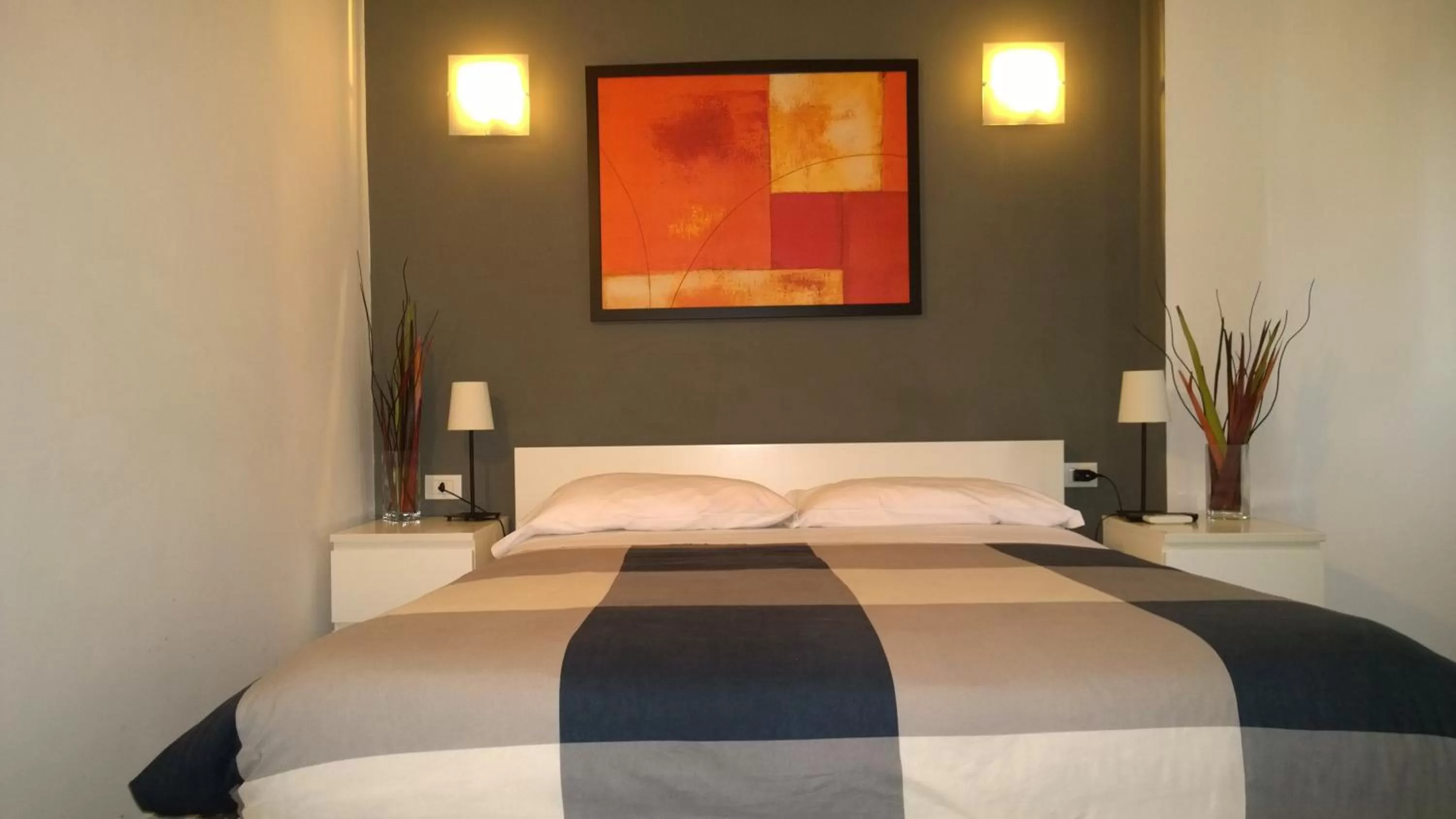 Decorative detail, Bed in Almi Rooms