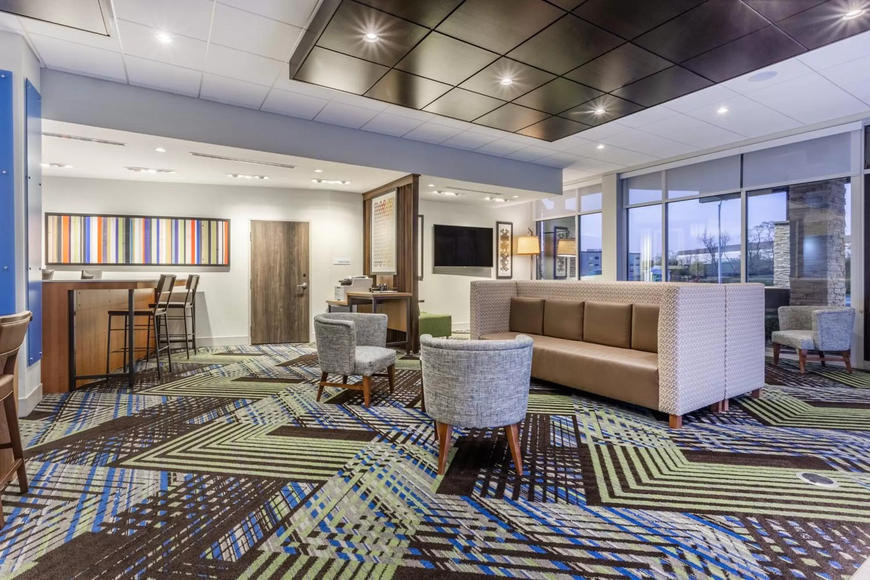Property building in Holiday Inn Express & Suites - Florence - Cincinnati Airport, an IHG Hotel