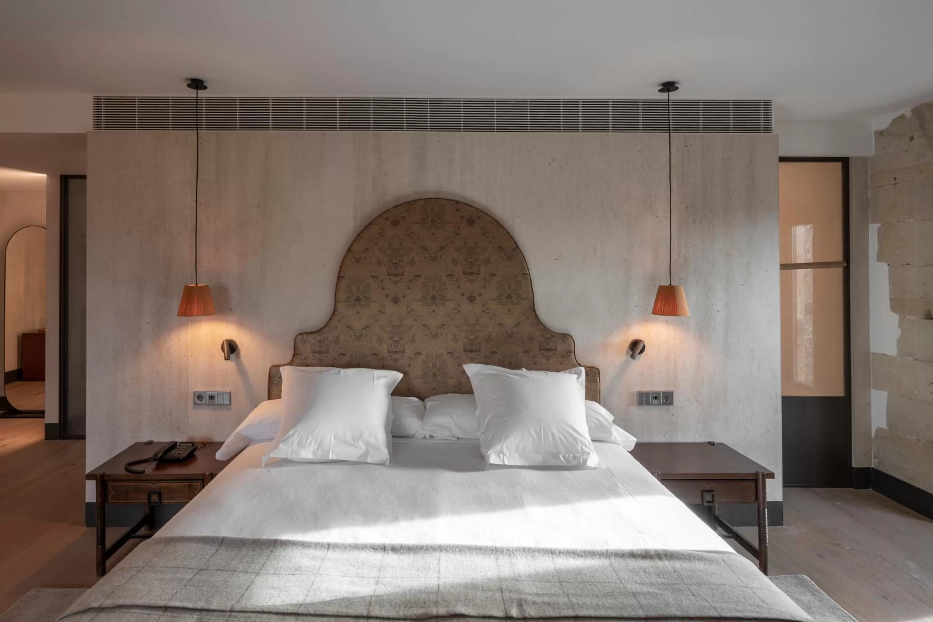 Photo of the whole room, Bed in Parador de Turismo de León