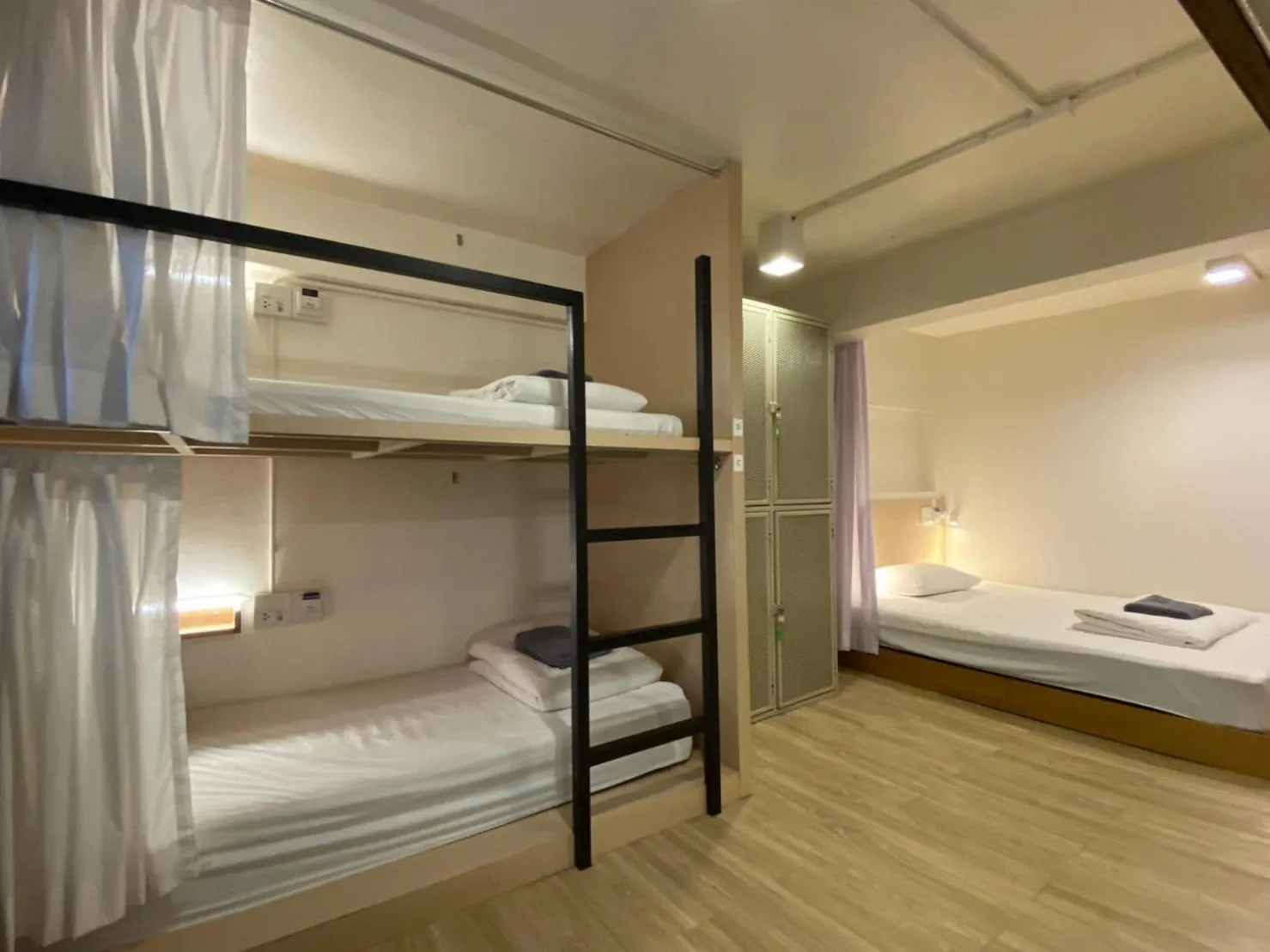 Photo of the whole room, Bed in Monomer Hostel Bangkok
