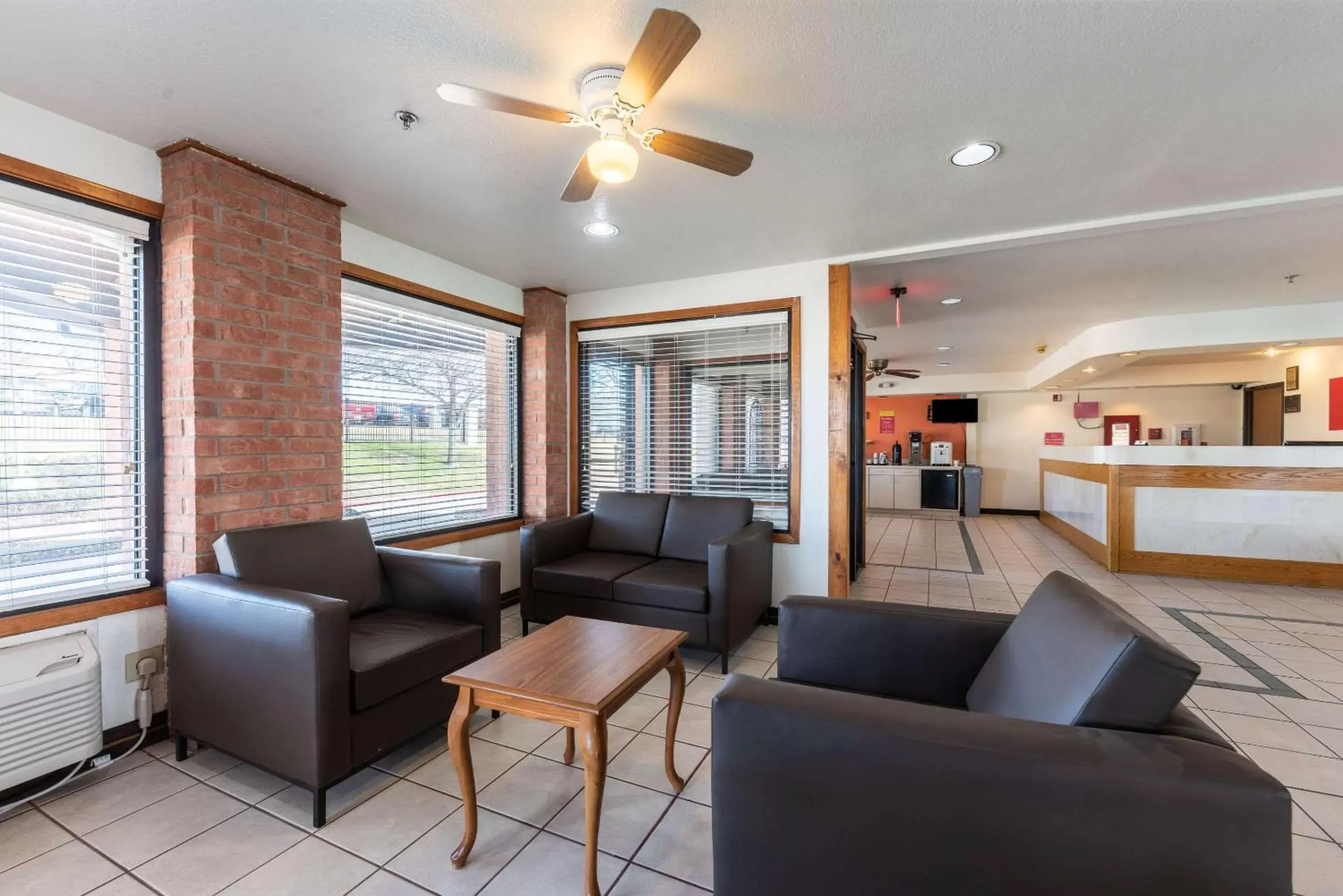 Lobby or reception, Lobby/Reception in Econo Lodge Inn & Suites