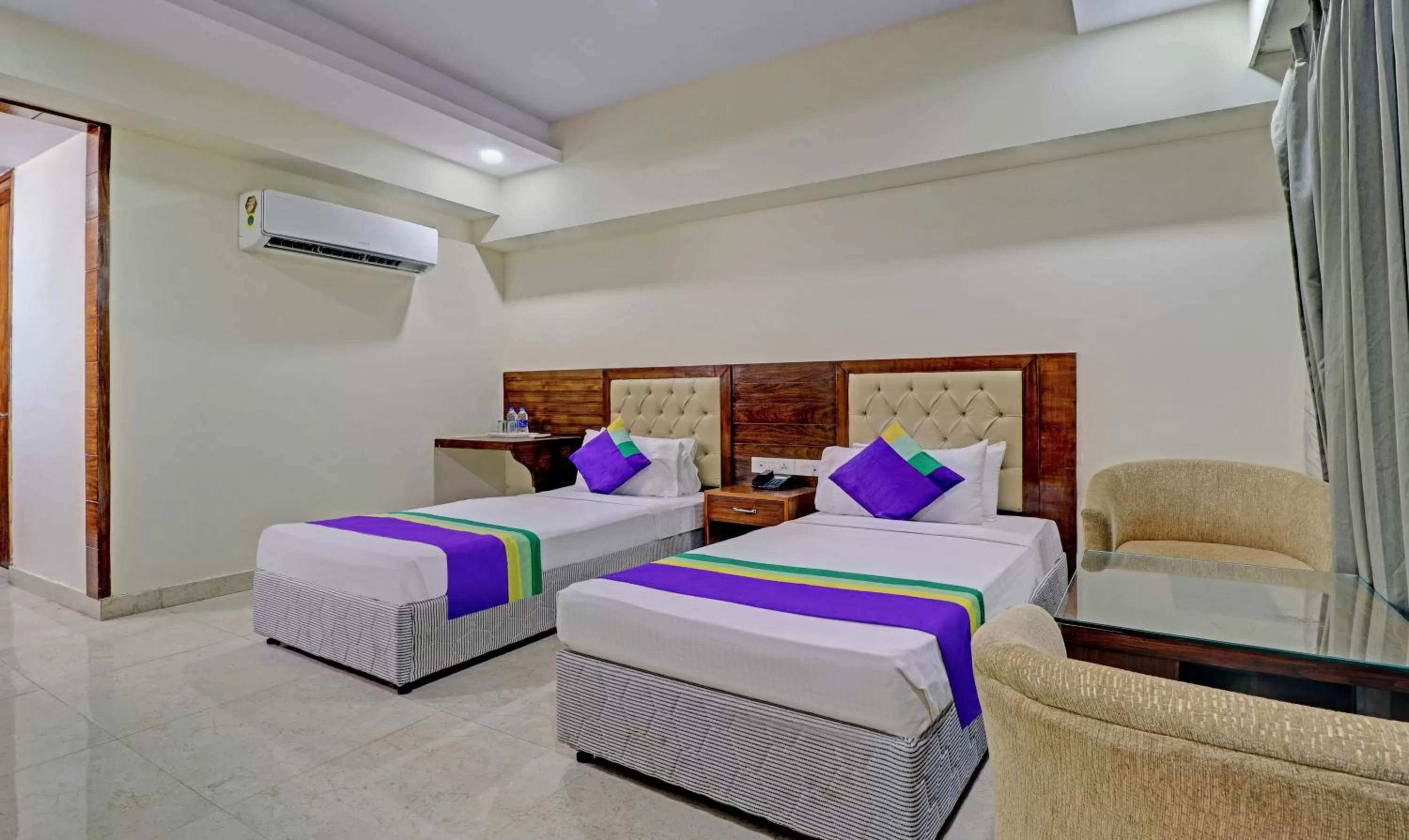 Bed in Treebo Tryst Pearl Avenue Ring Road