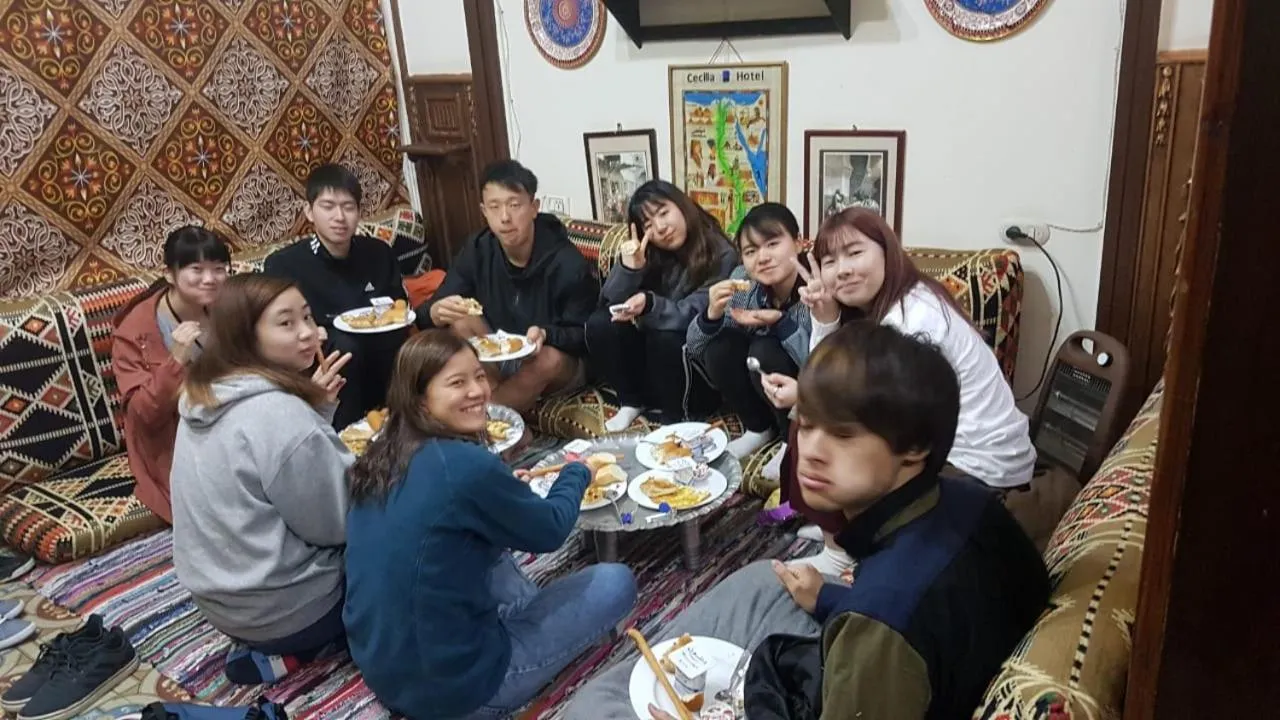 Restaurant/places to eat in Cecilia Hostel