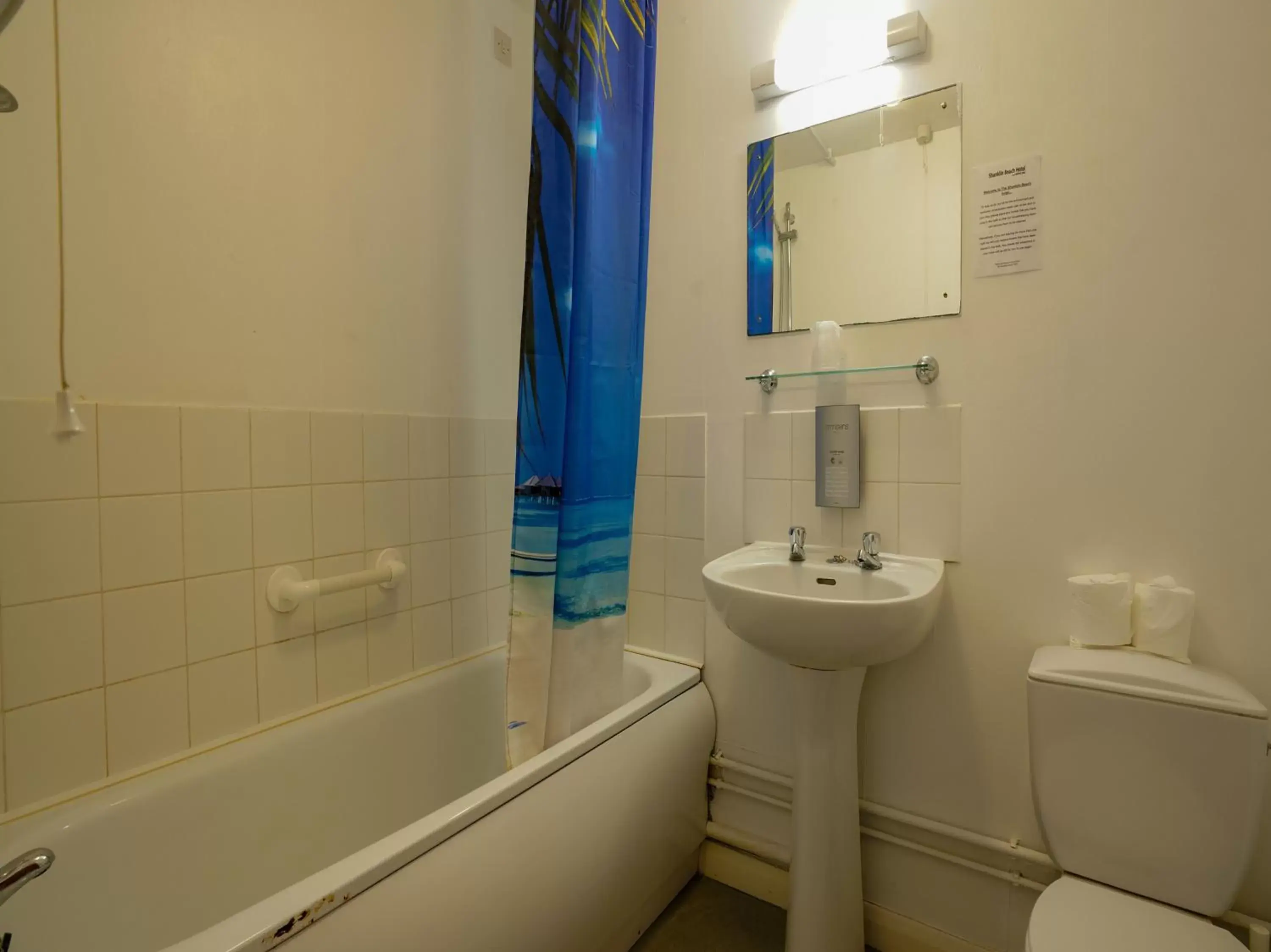 Bathroom in OYO Shanklin Beach Hotel