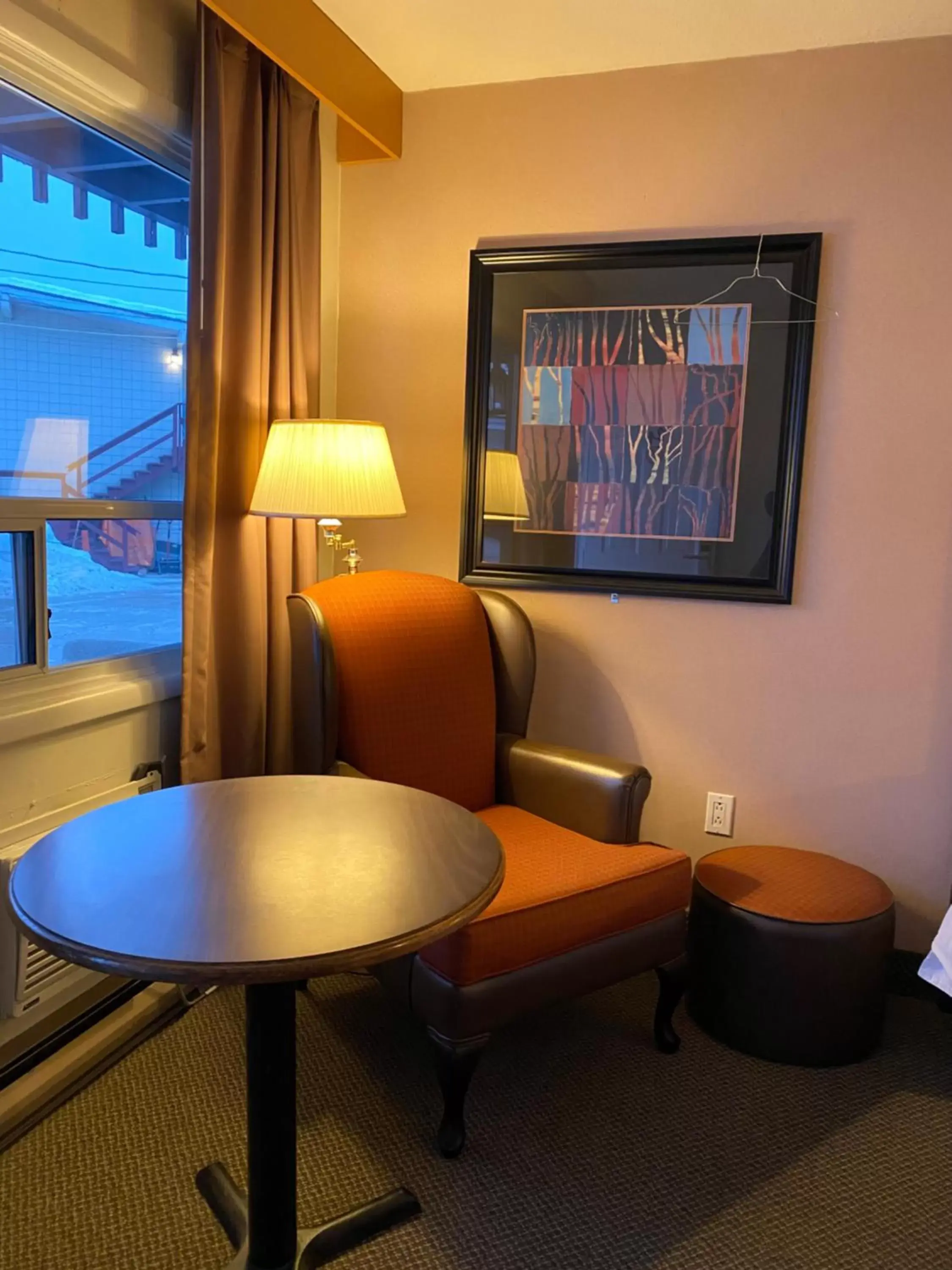 Seating Area in Rondo Motel