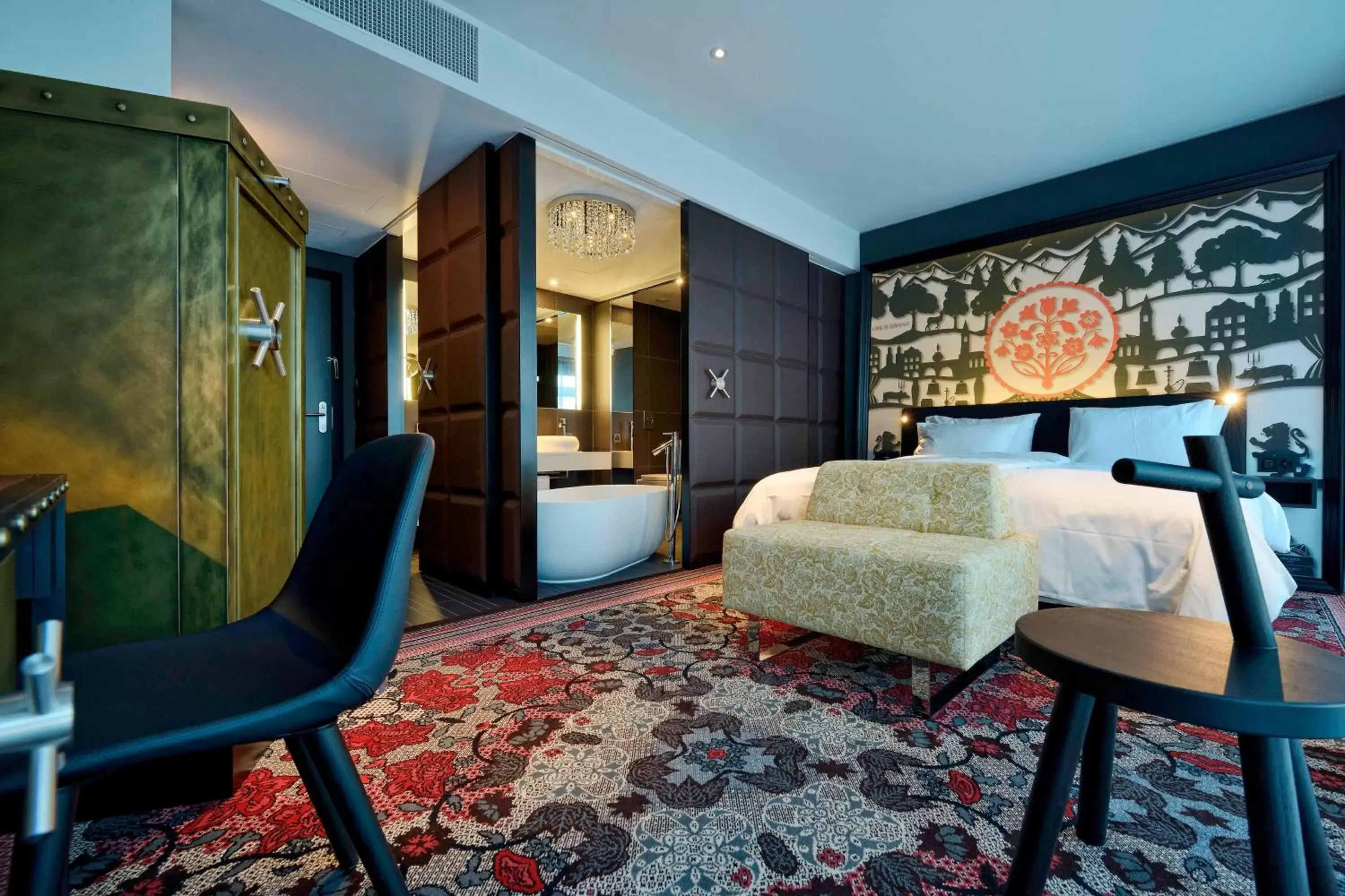 Photo of the whole room, Bed in Kameha Grand Zurich, Autograph Collection