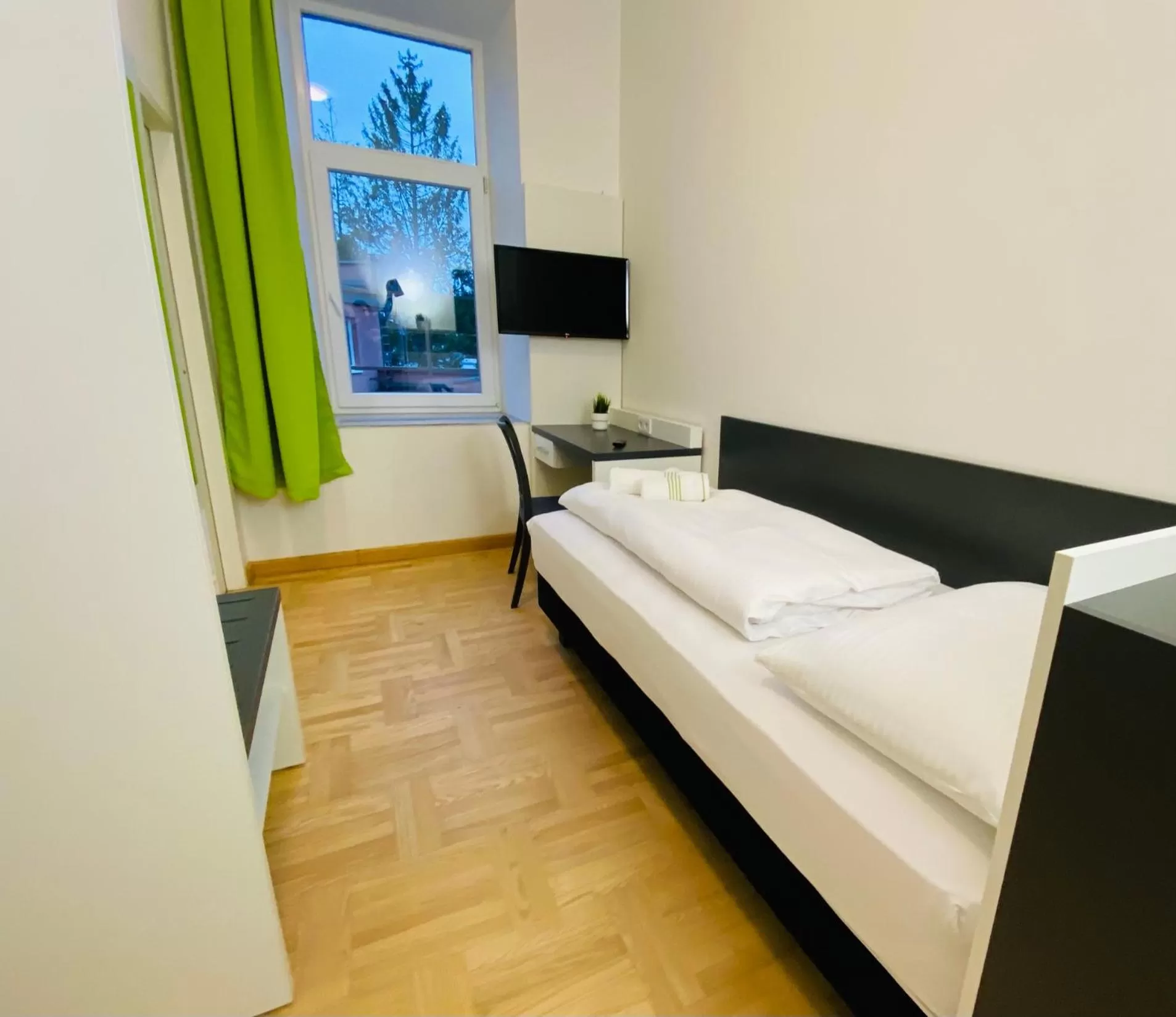 Bed in bestprice Hotel Aachen Hauptbahnhof