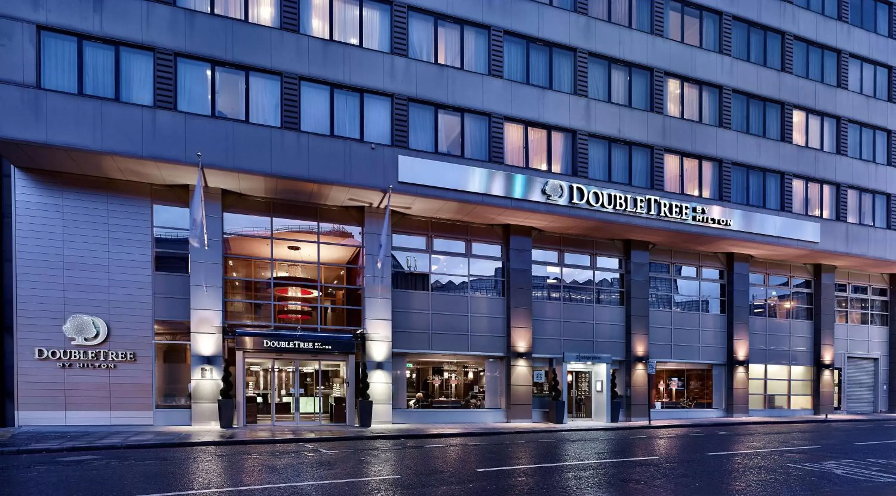 Property Building in DoubleTree by Hilton London Victoria