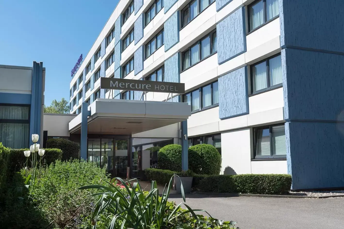 Facade/entrance, Property Building in Mercure Hotel Mannheim am Friedensplatz