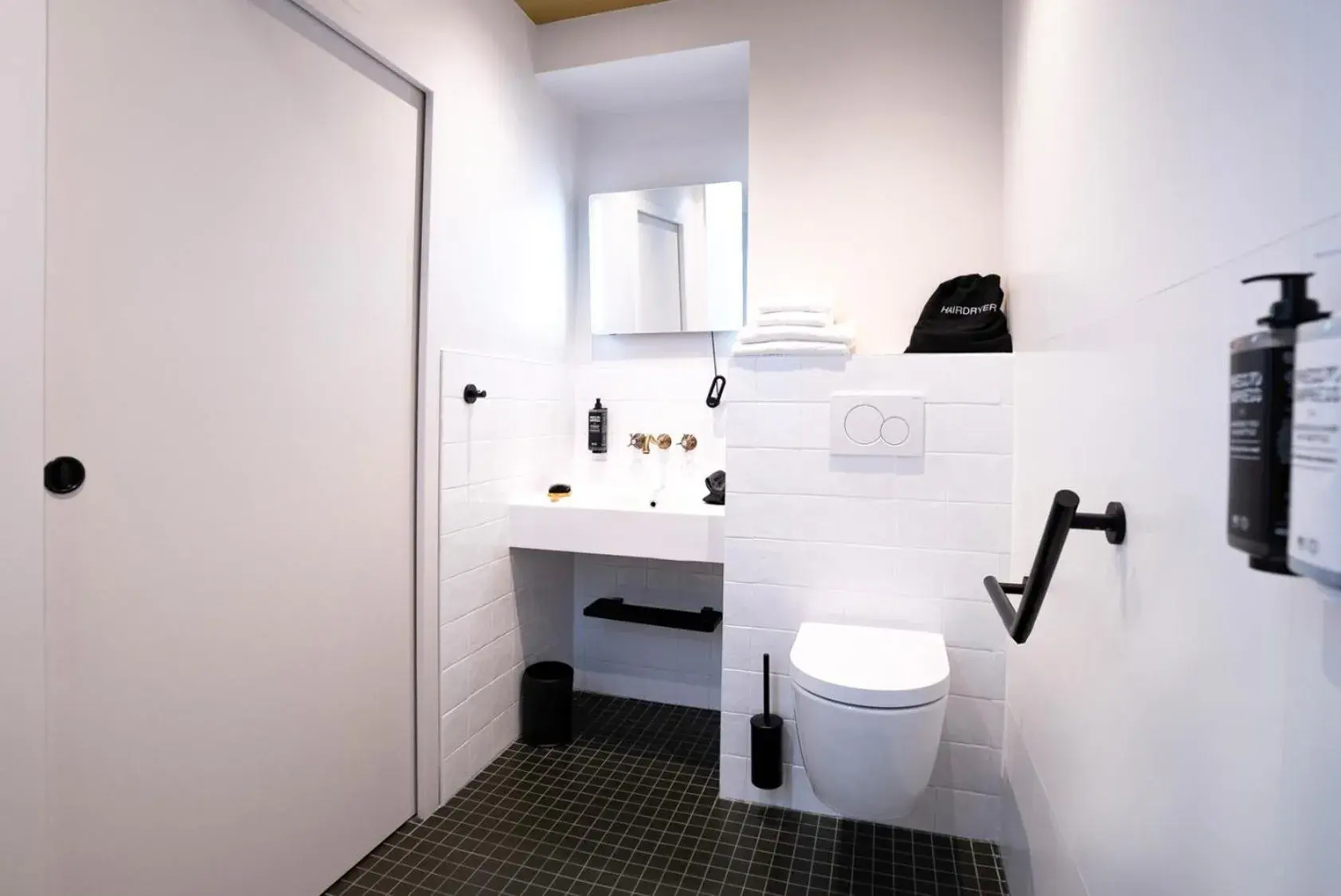 Toilet, Bathroom in ibis Styles Paris Gare De Lyon TGV