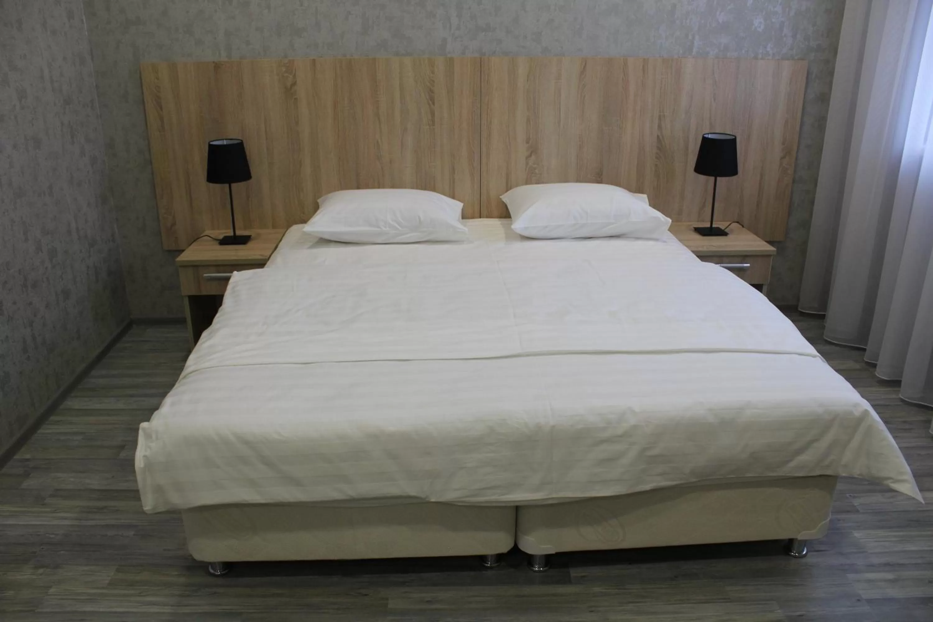 Bed in Hotel Inju Hills